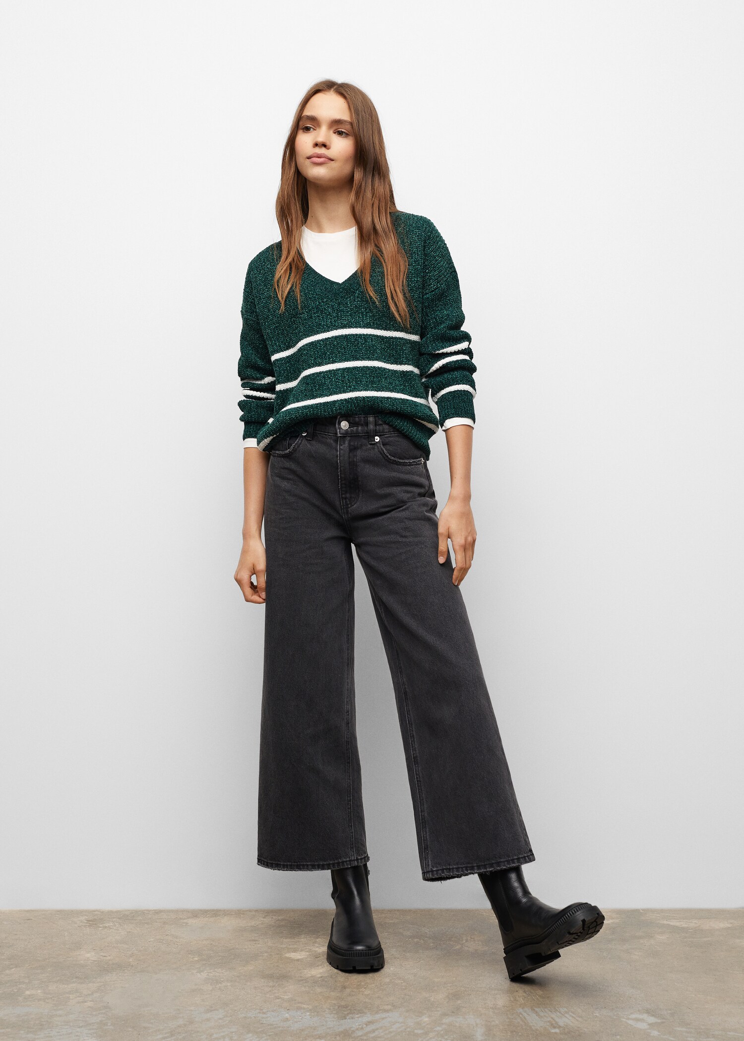 Chenille knit sweater - General plane