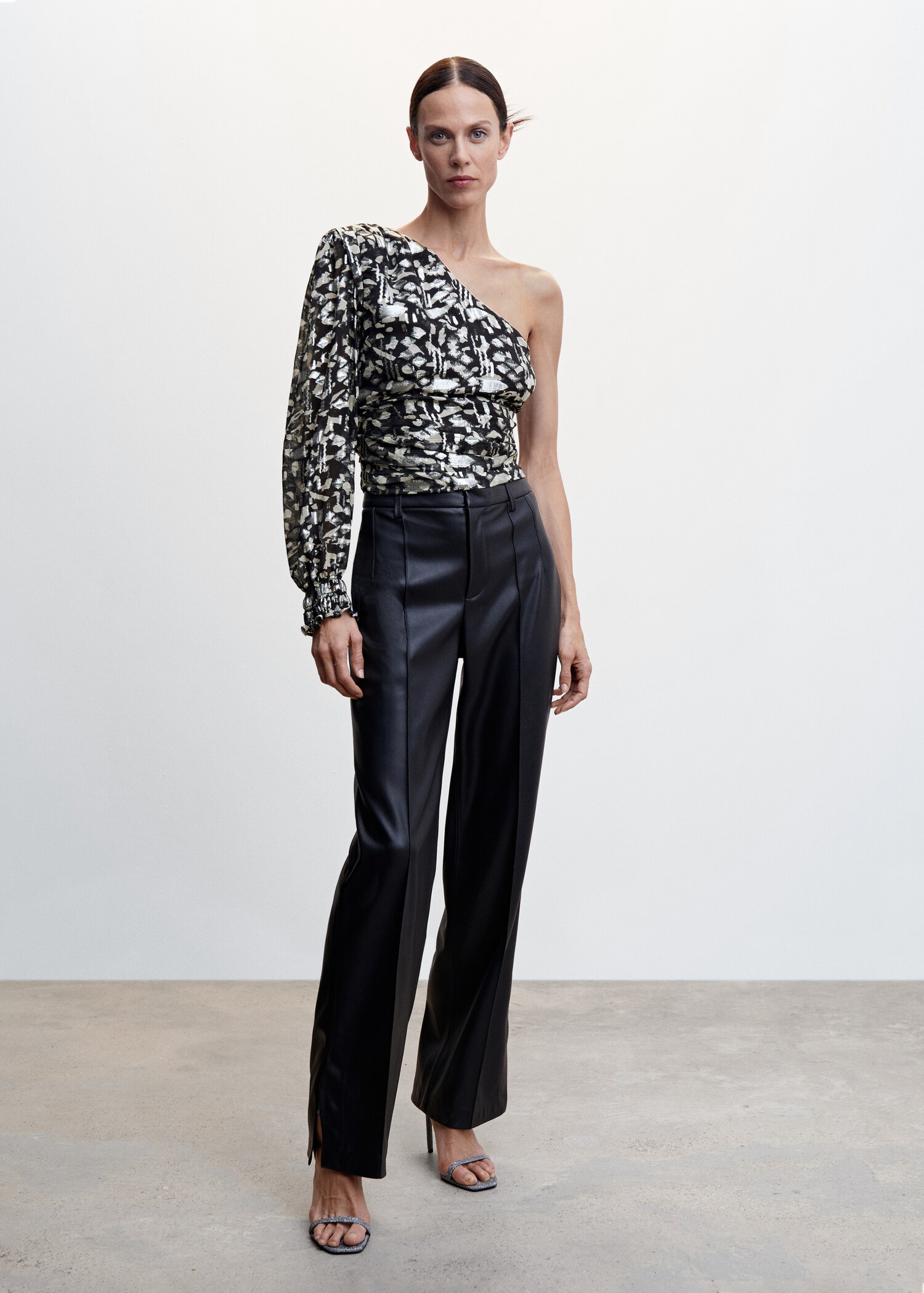 Blouse asymétrique détail brillant - Plan général