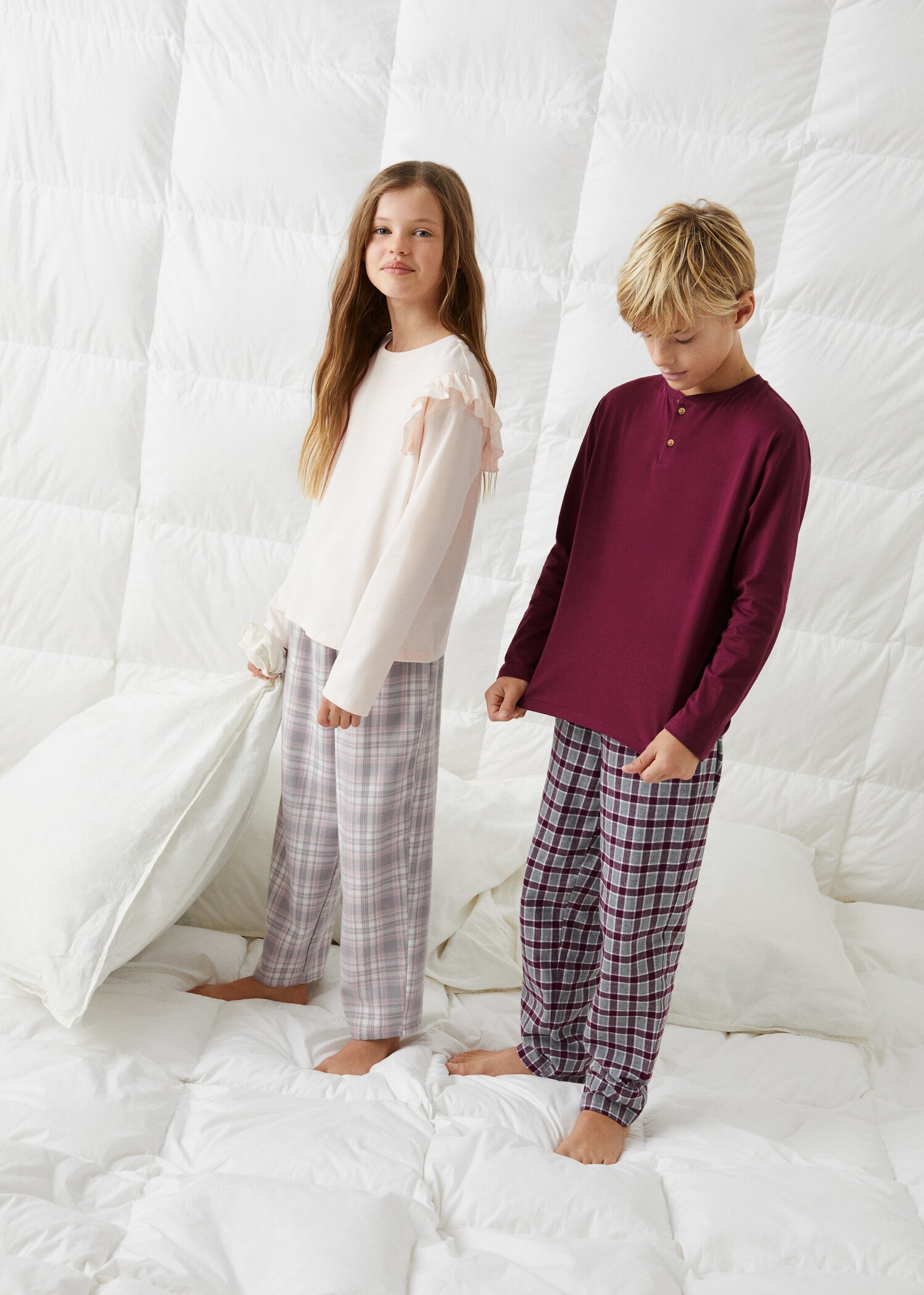 Two-pieces check long pyjamas - General plane