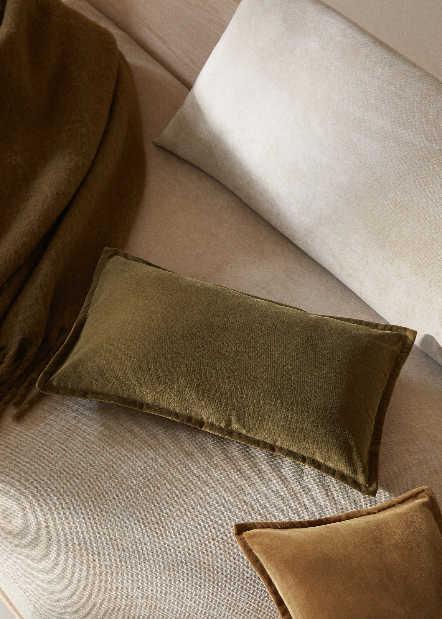 Velvet cushion cover 30x50cm - General plane
