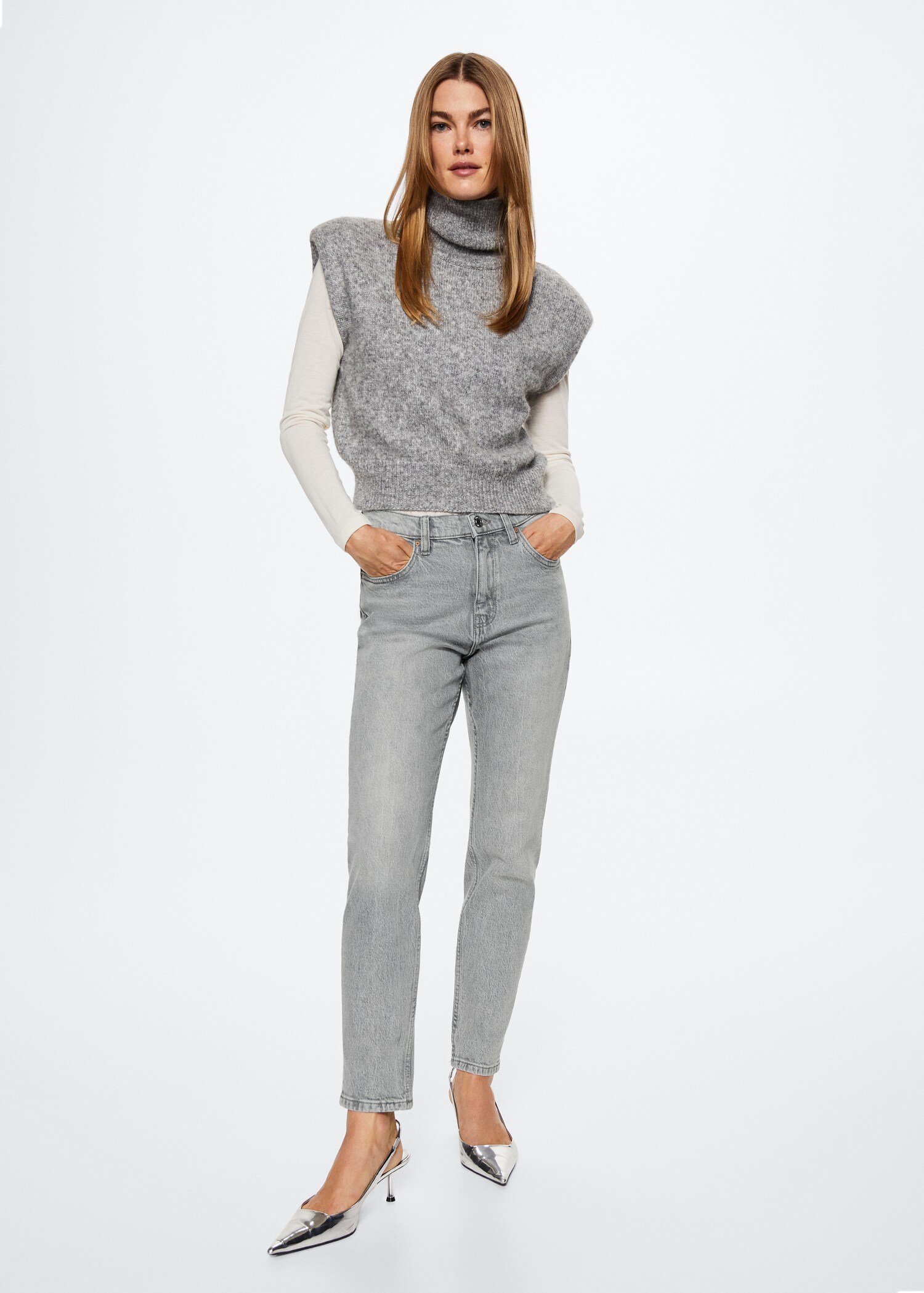 Mom comfort high-rise jeans - General plane