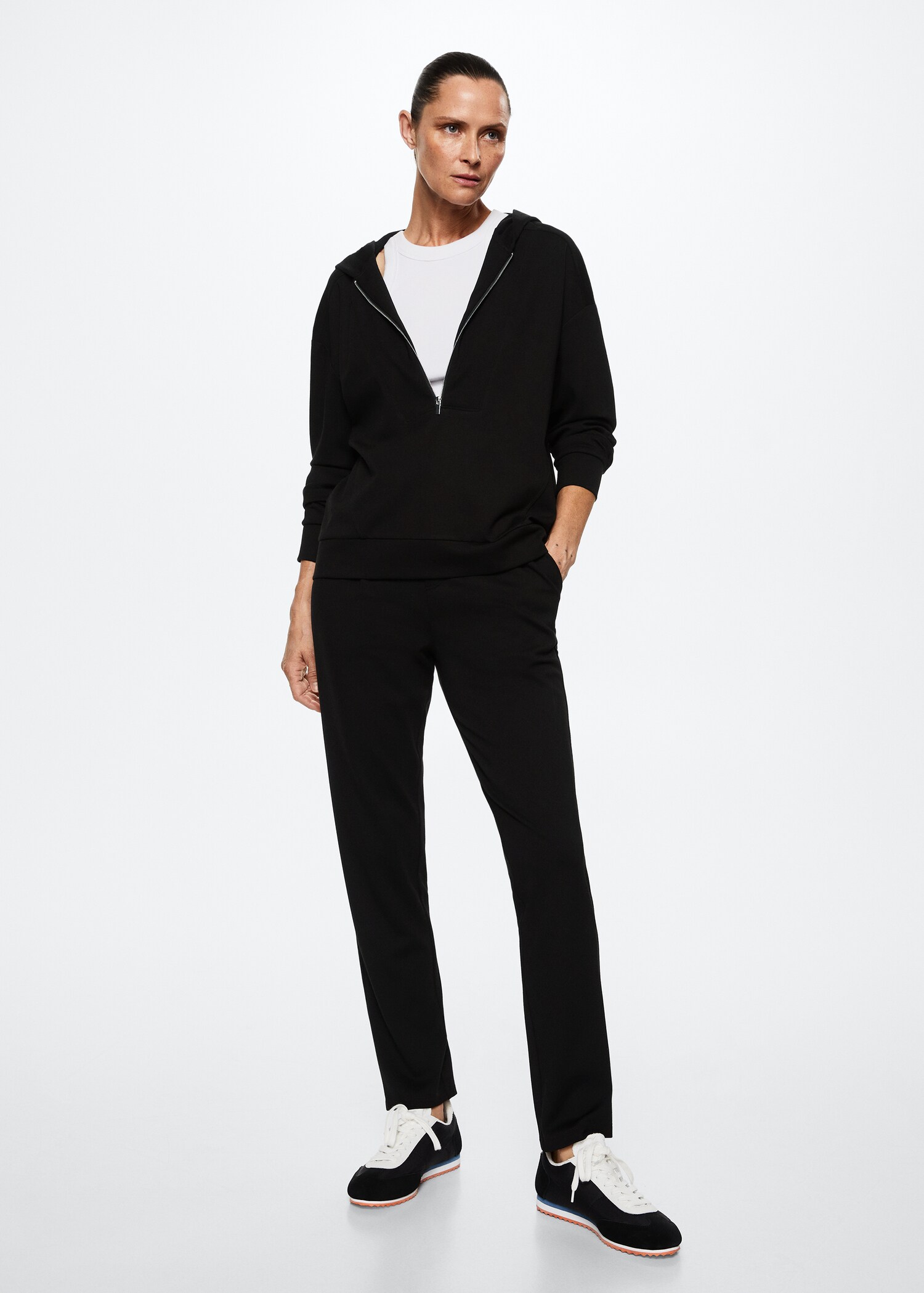 Jogger Pants mit Taschen - Damen | MANGO OUTLET Liechtenstein