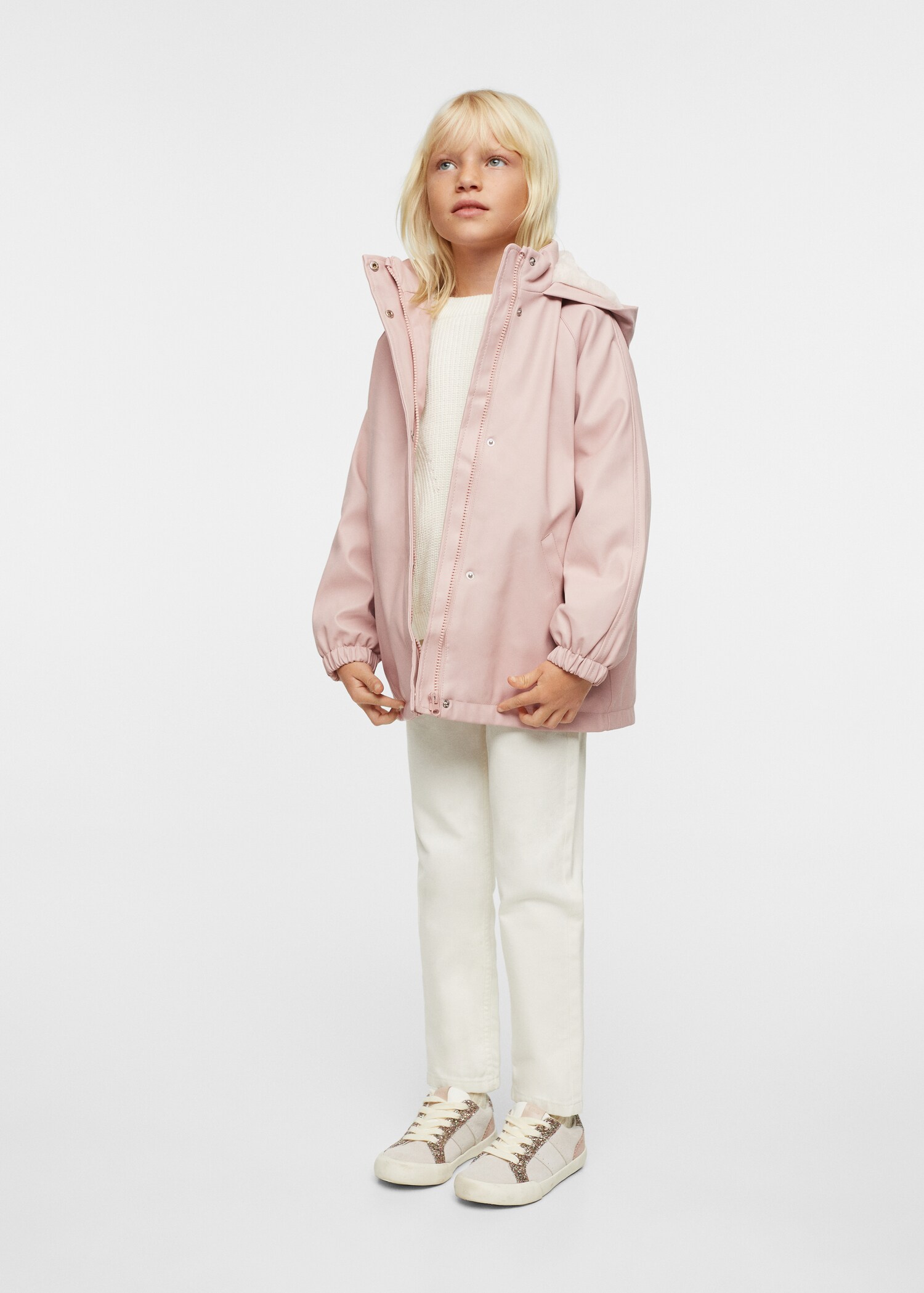 Hooded water-repellent coat - General plane