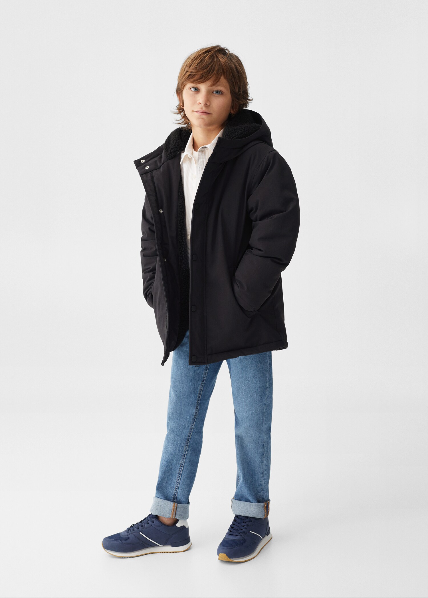 Hooded water-repellent coat - General plane