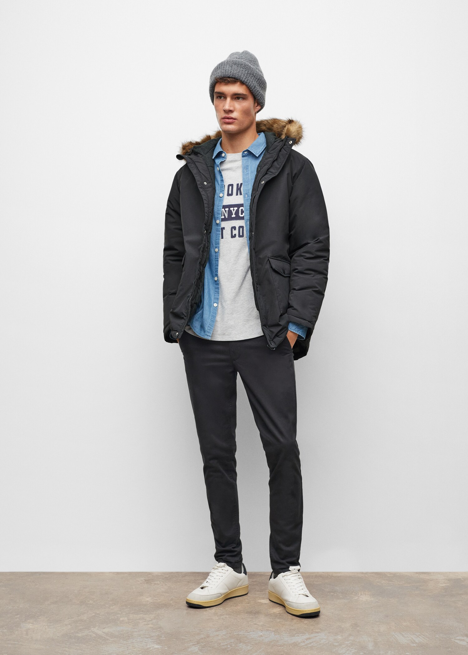 Anorak with shearling-effect hood - General plane