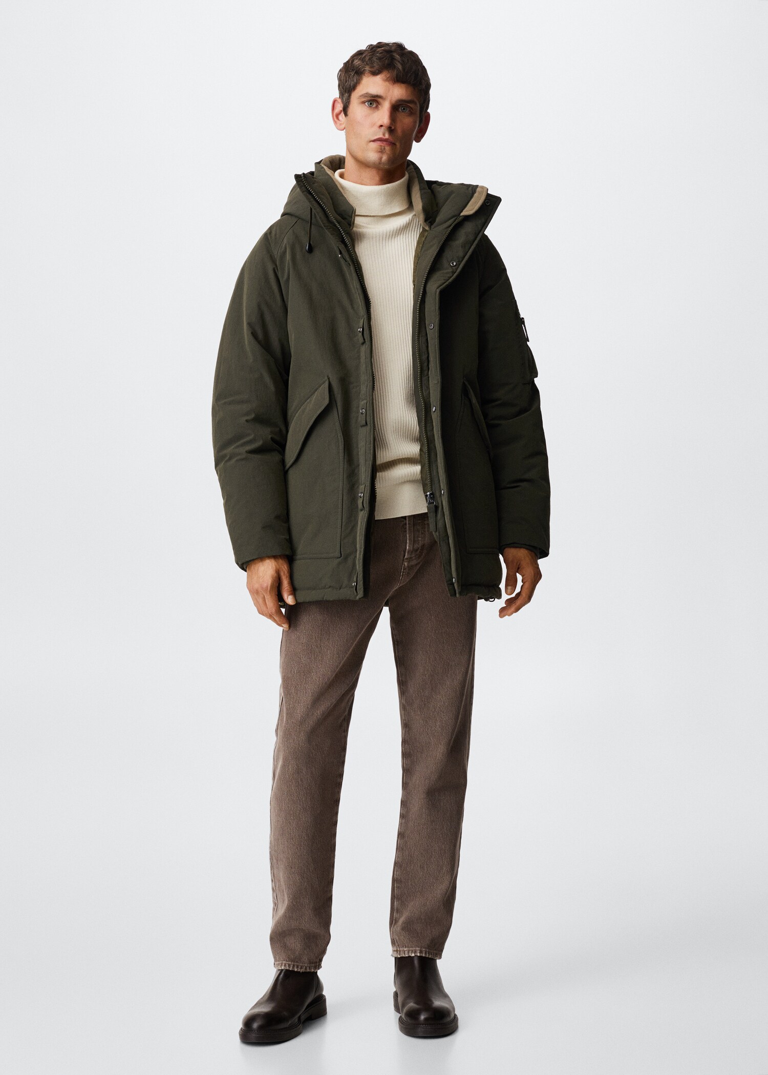 Water-repellent padded parka - General plane