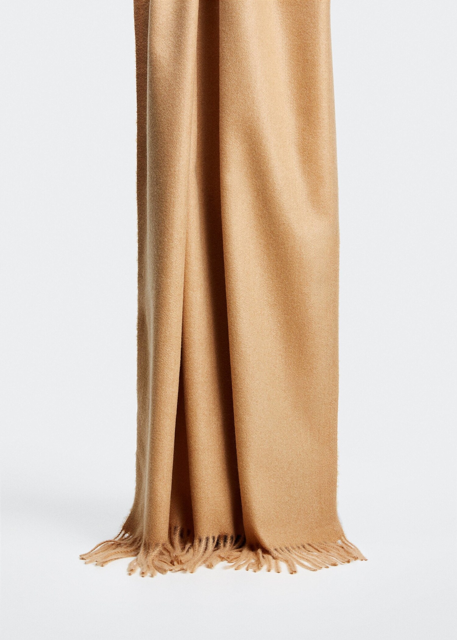 Fringed edge scarf - General plane