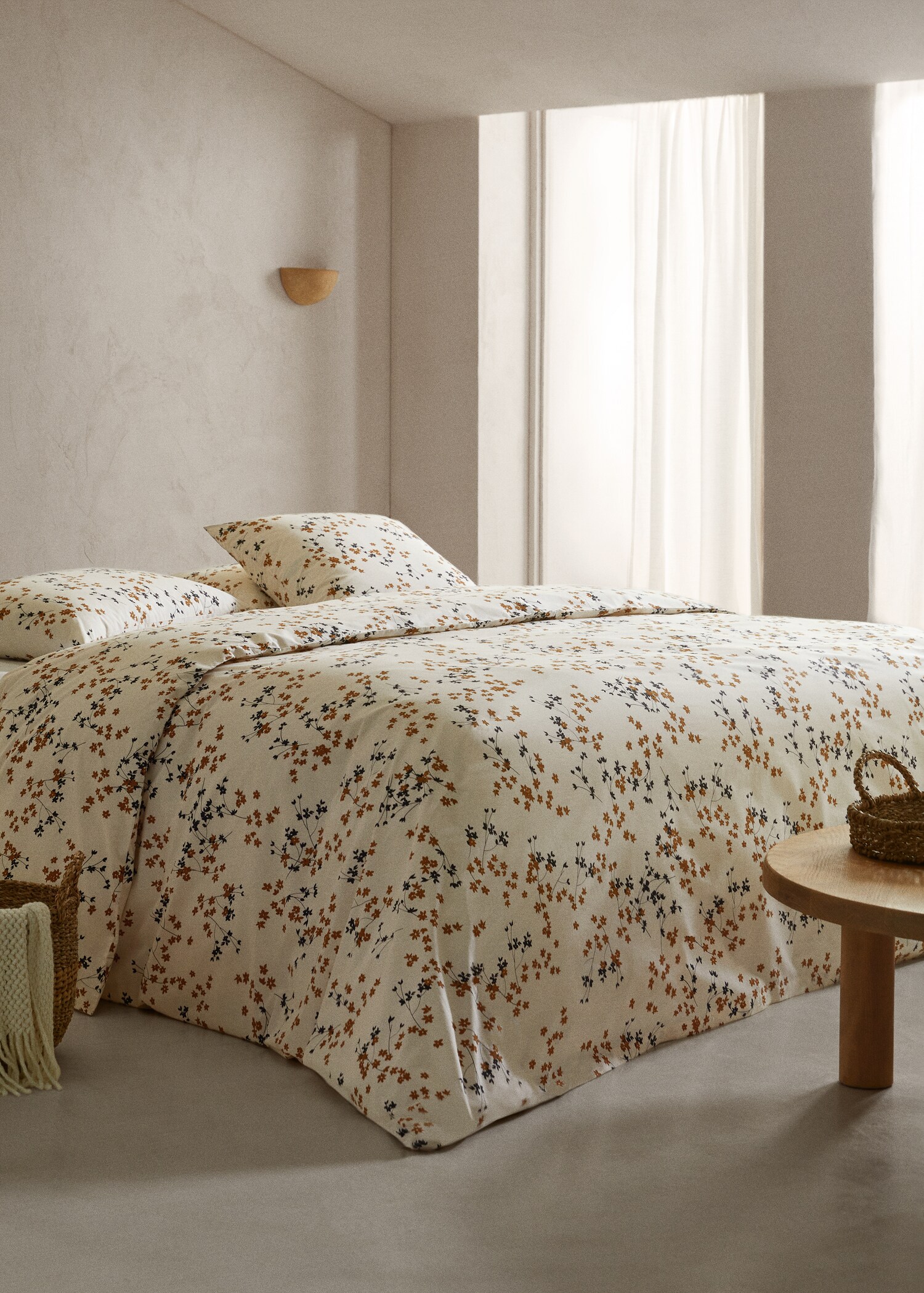 Floral embroidered duvet cover superking bed - General plane