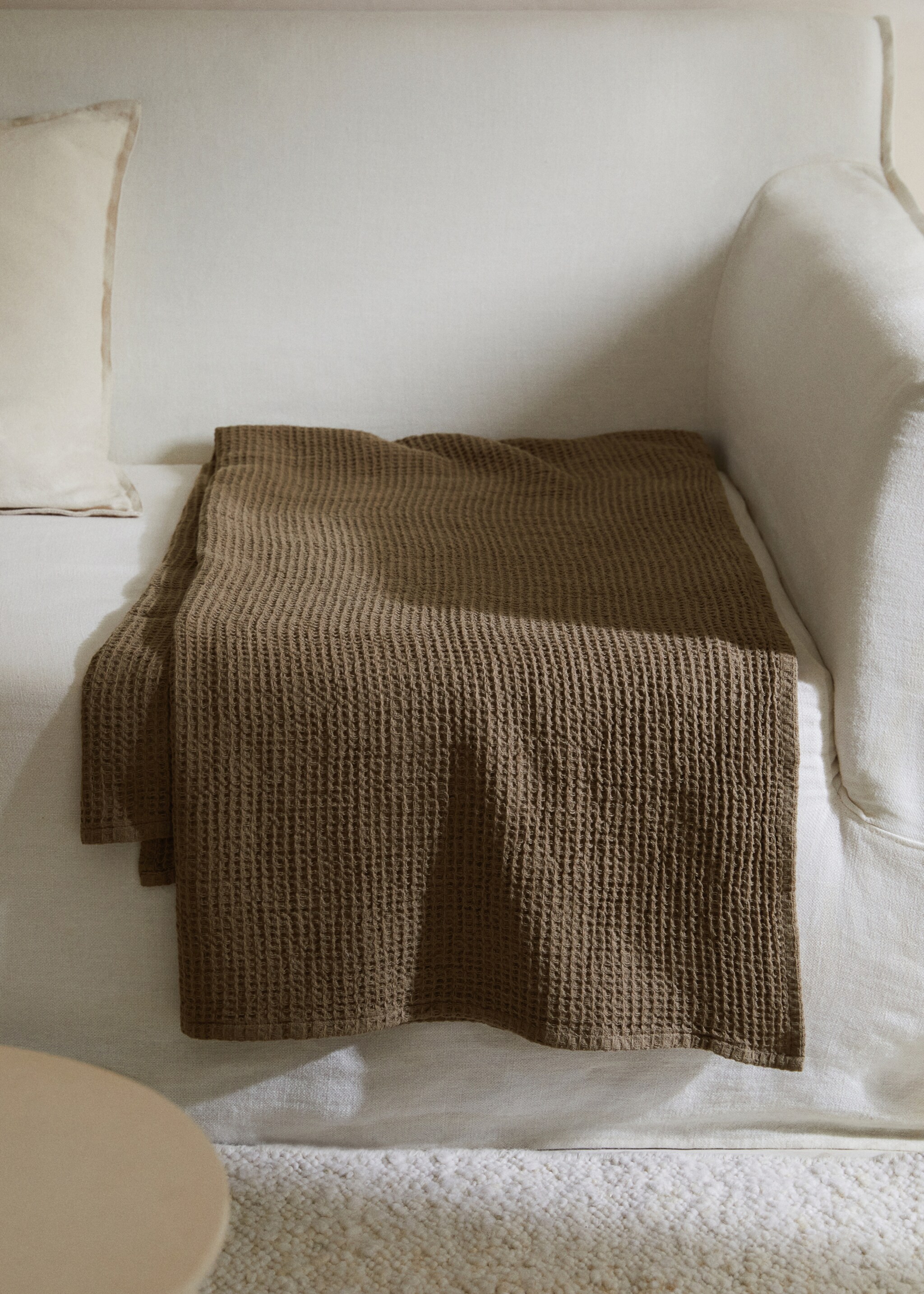 textured 100% cotton blanket - General plane, Brown. Ref: 37092514-00.