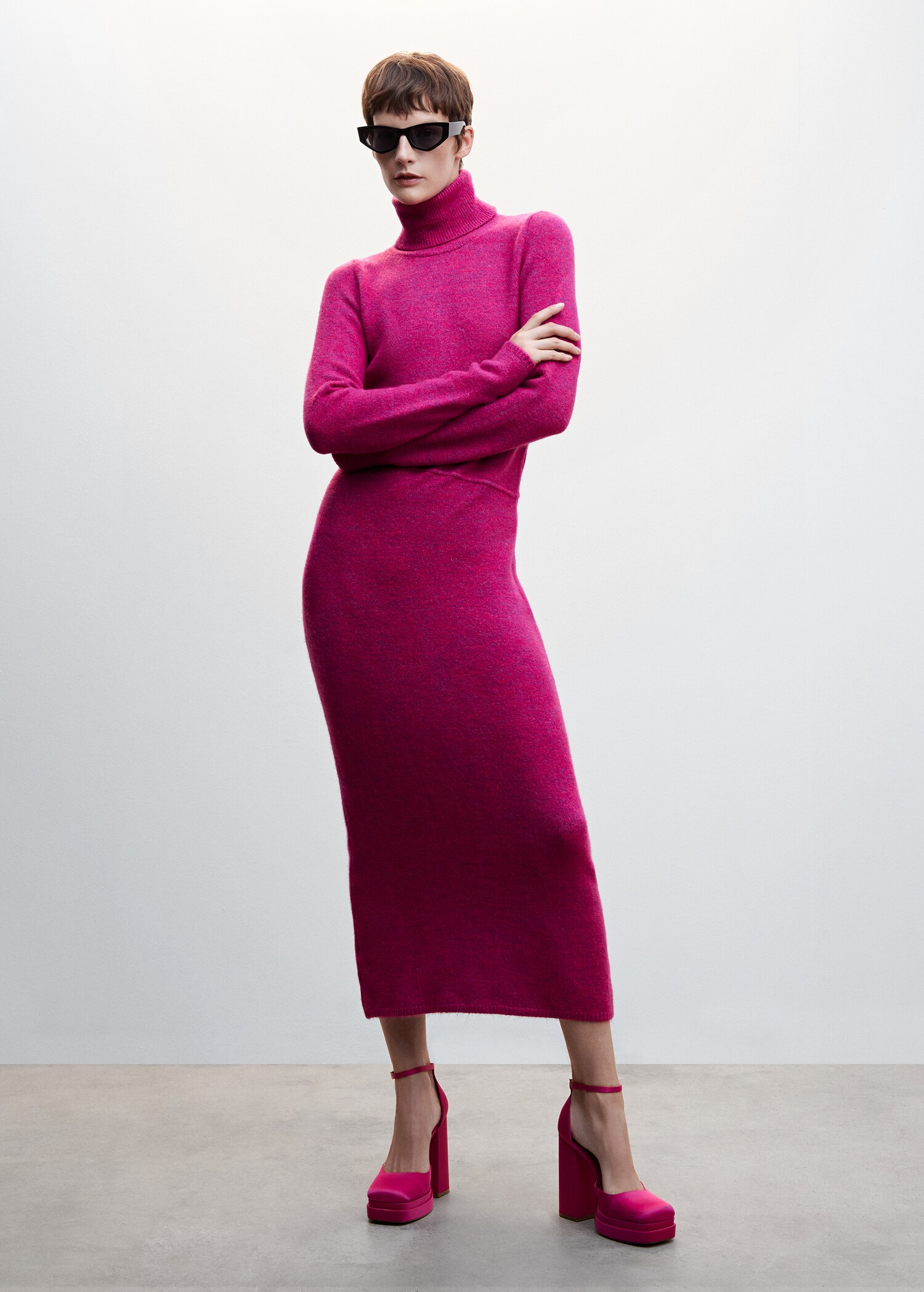 Strickkleid mit Rollkragen - Allgemeine Ansicht