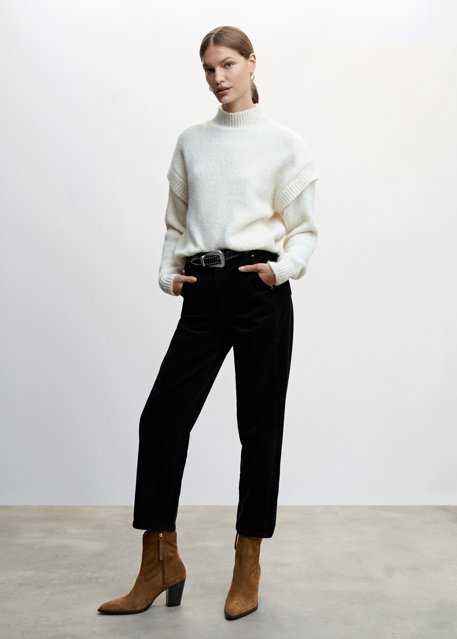 Straight-fit corduroy jeans - General plane
