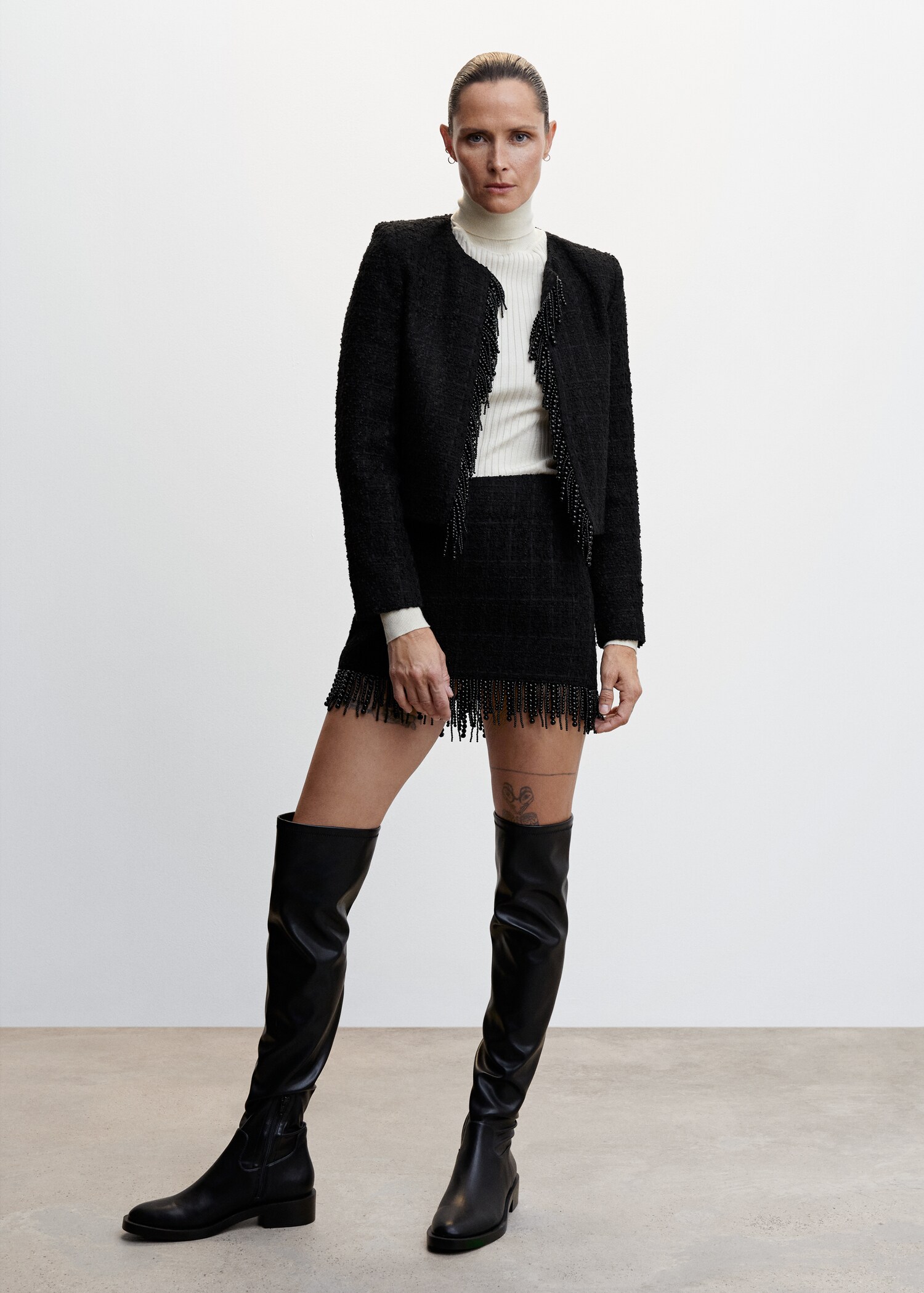 Perlenverzierte Tweedjacke - Allgemeine Ansicht
