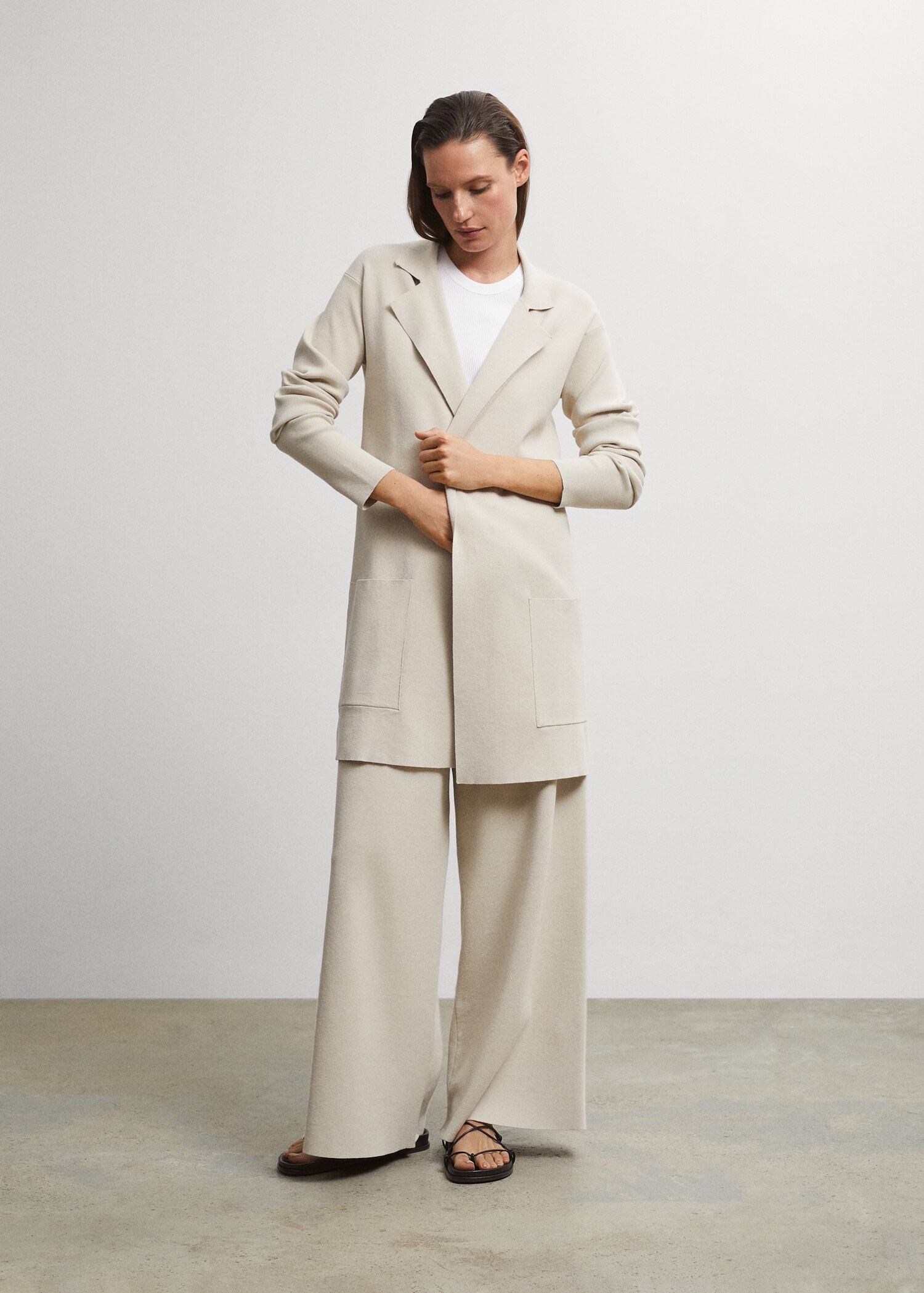 Cardigan long en maille compacte - Plan général