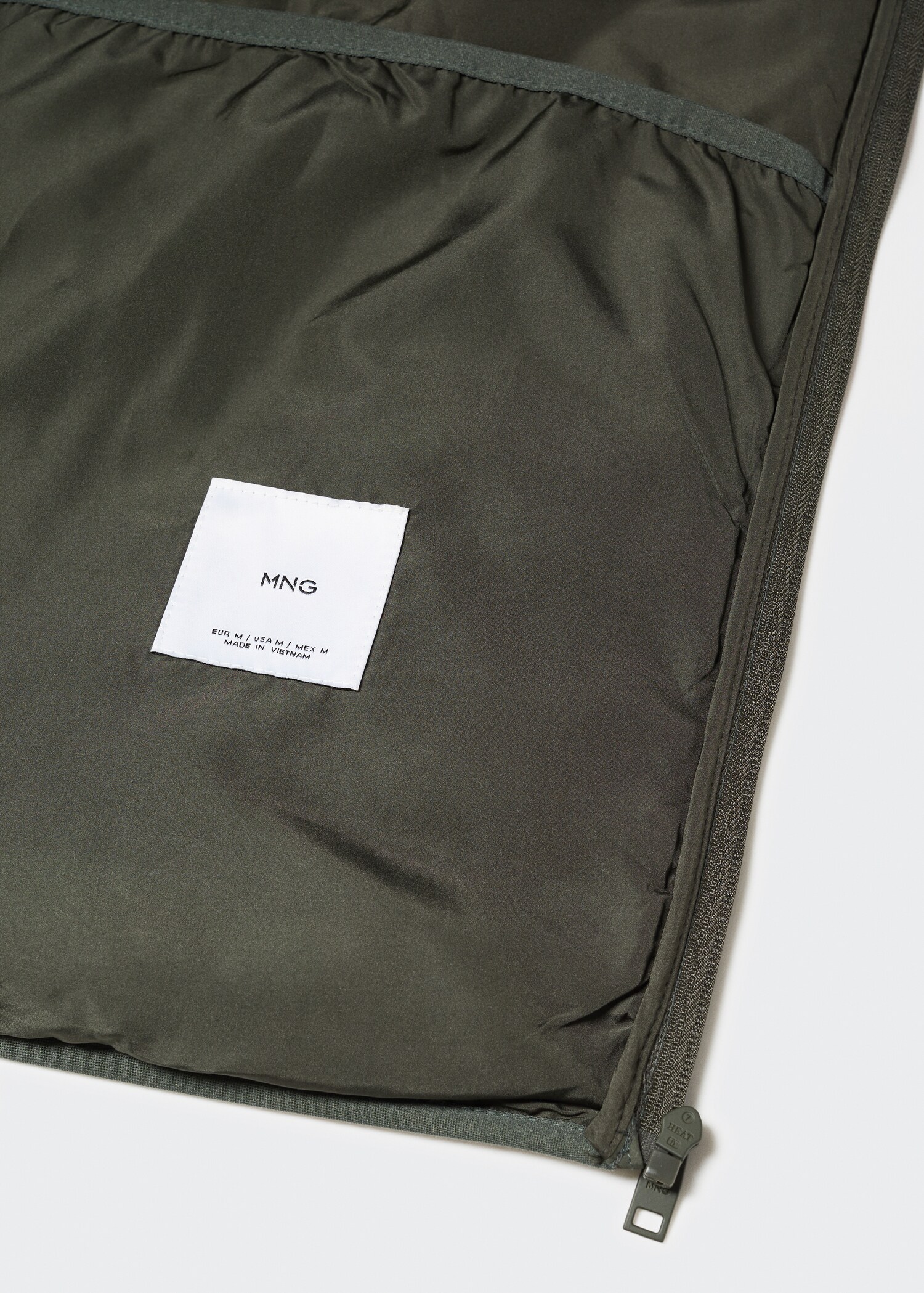 Jaqueta embuatada water repellent - Detall de l'article 8