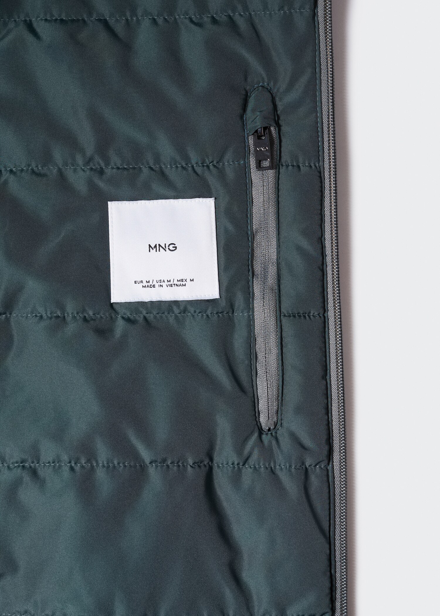Jaqueta impermeable caputxa - Detall de l'article 8