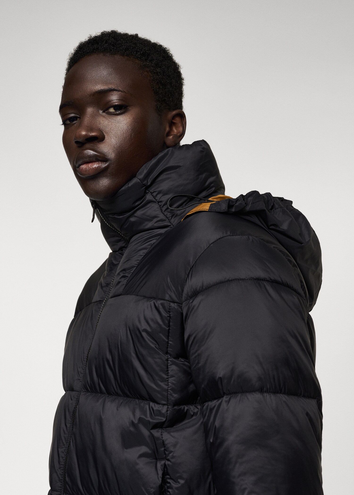 Hooded Water-Repellent Anorak - Details of the article 1