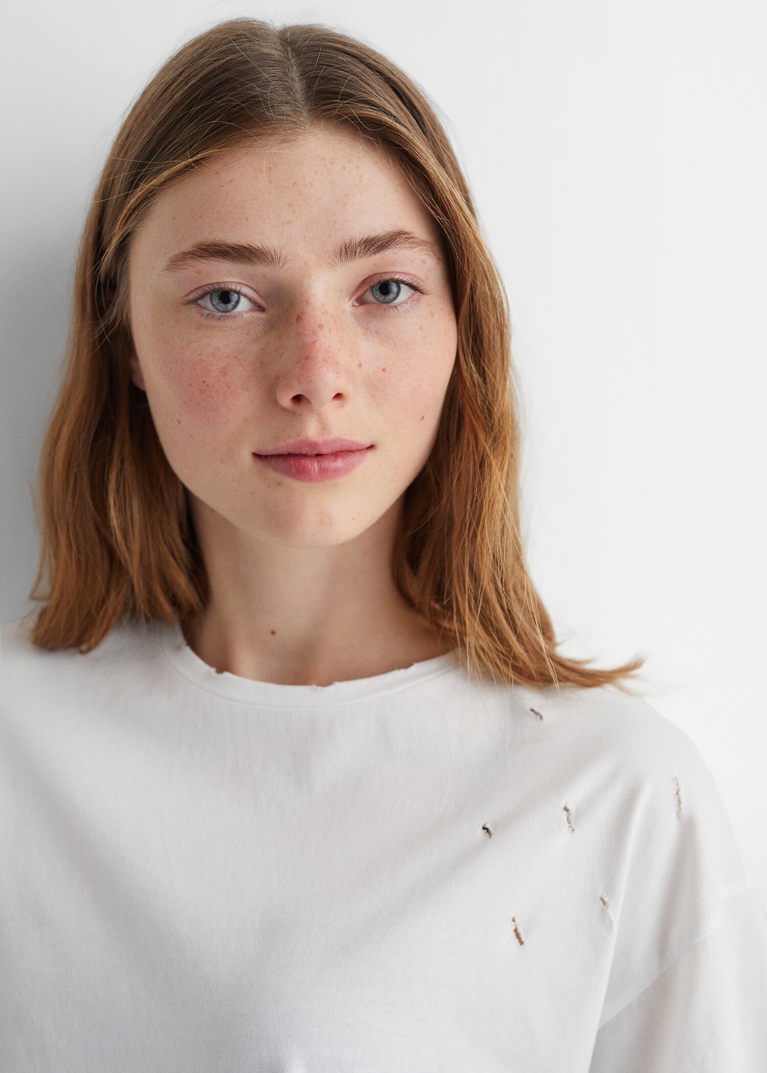 Ripped detail T-shirt - Details of the article 1