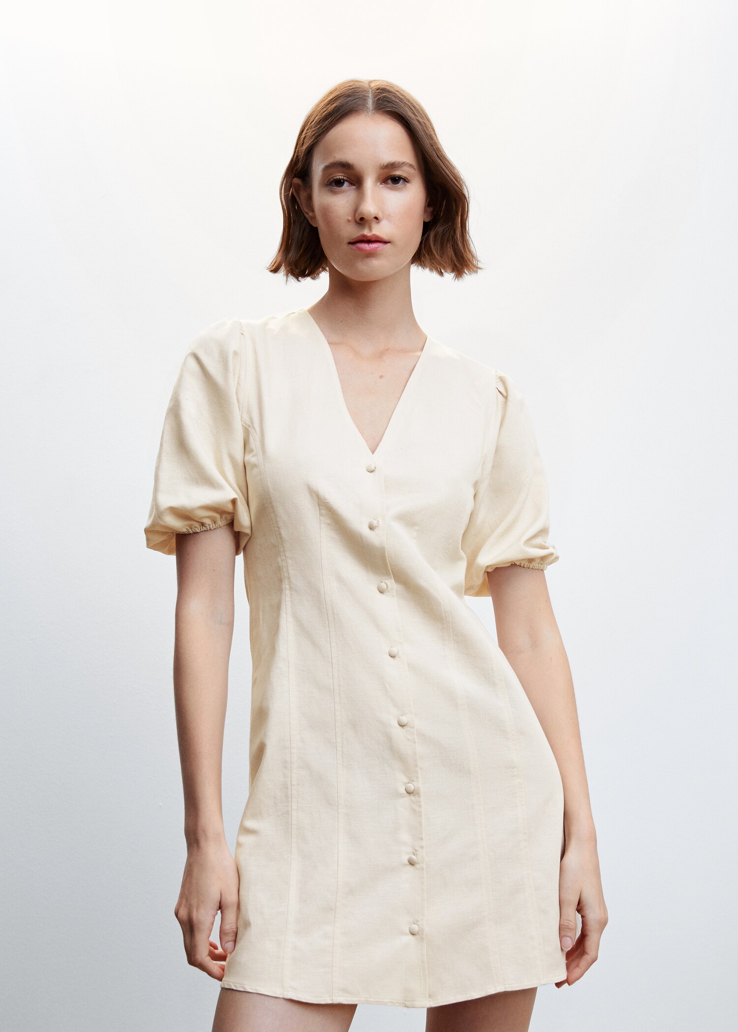 Robe manches bouffantes - Plan moyen