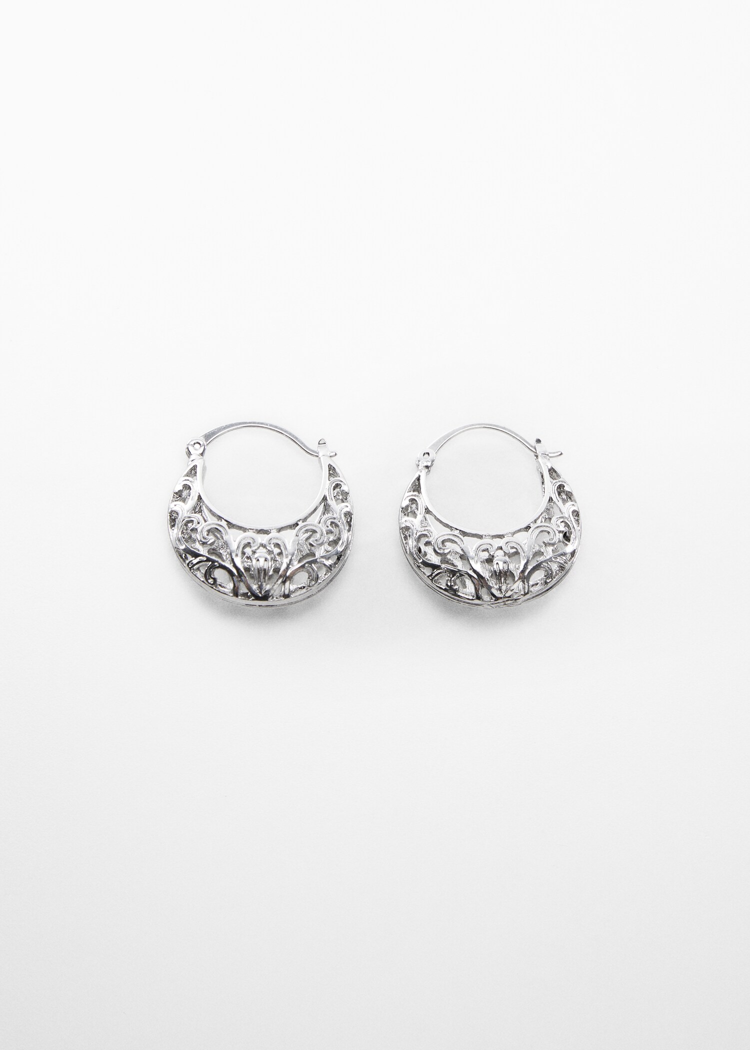 Embossed hoop earrings - Article without model