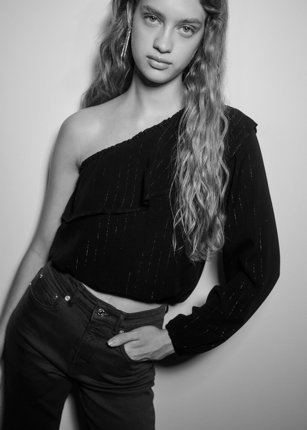 Glitter detail asymmetrical blouse - Teen Girl | MANGO