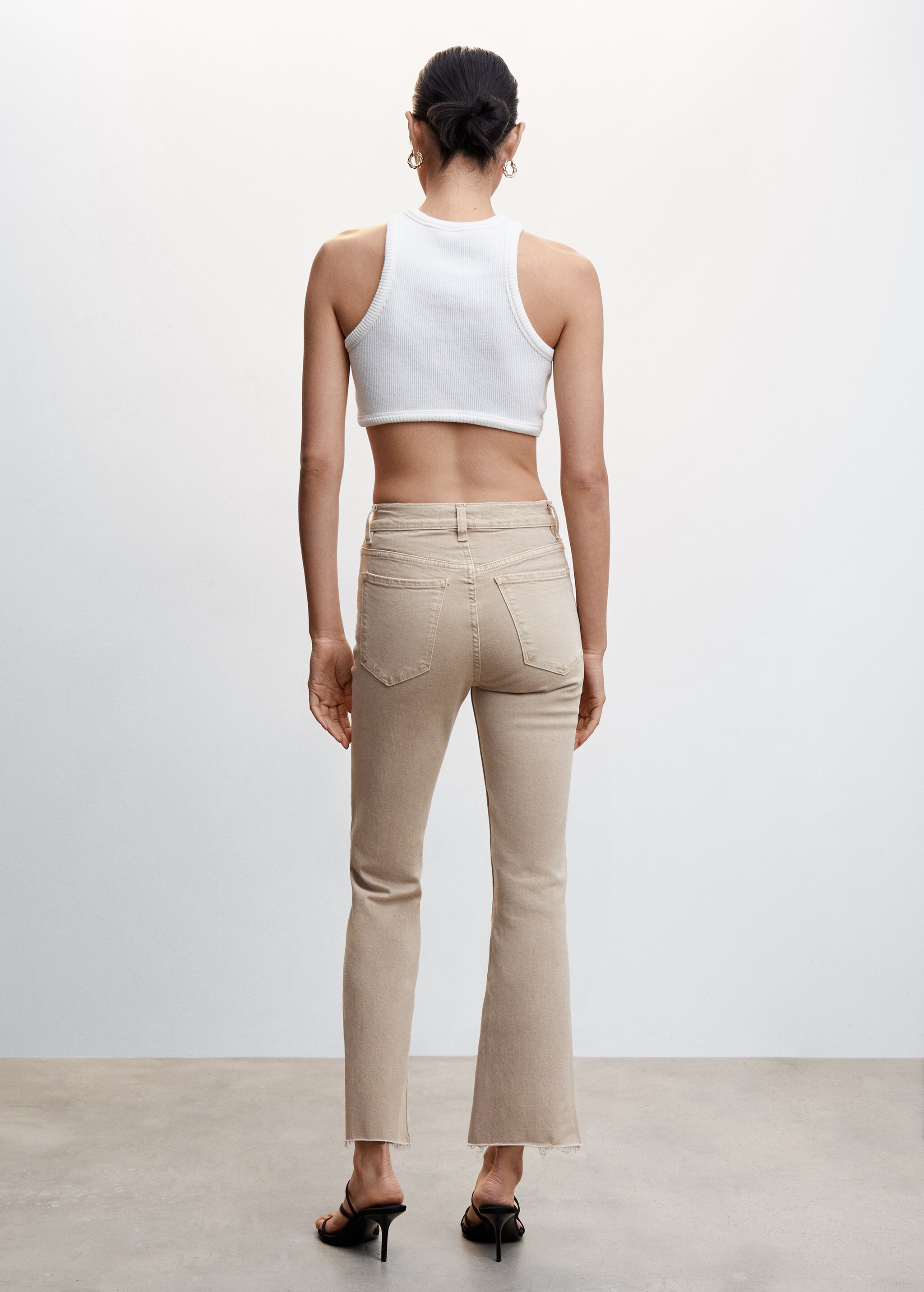 Crop flared jeans - Reverse of the article