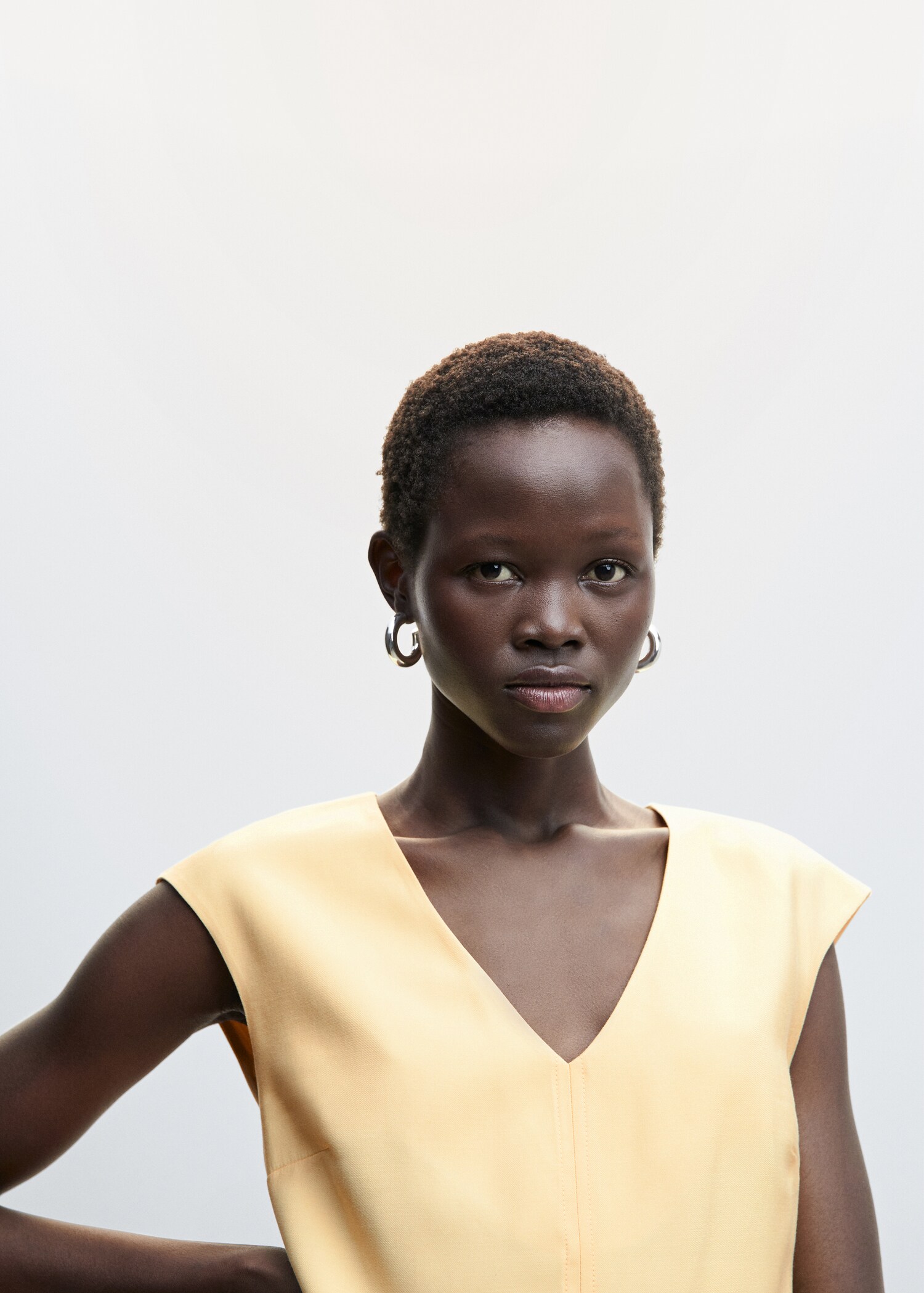 V-neckline short dress - Details of the article 1