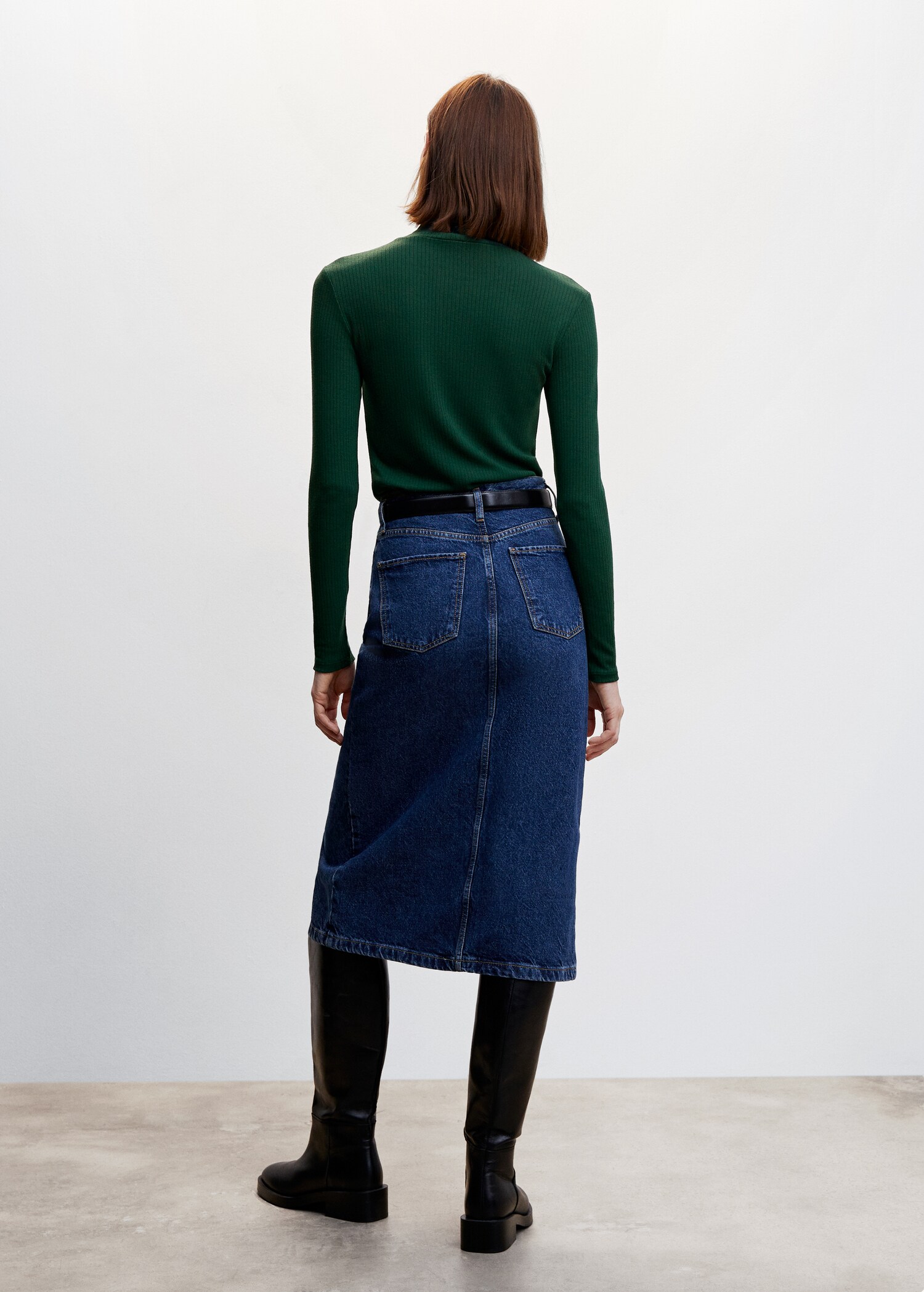 Ribbed long-sleeved t-shirt - Reverse of the article