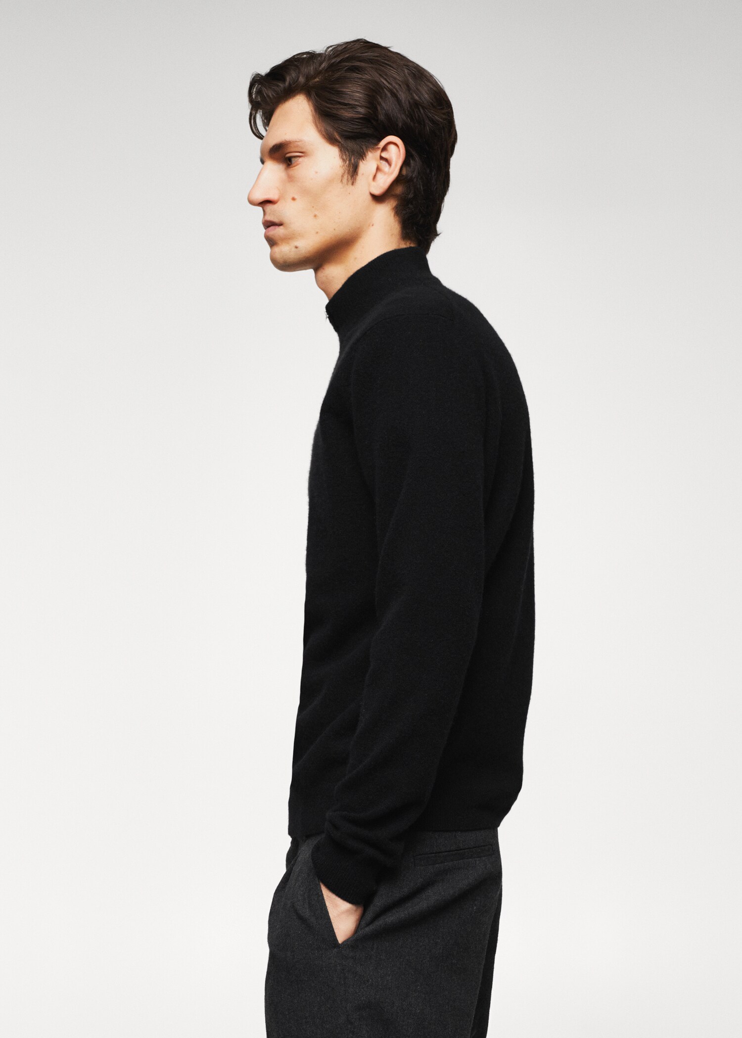 Zip-neck cashmere sweater  - Details of the article 6
