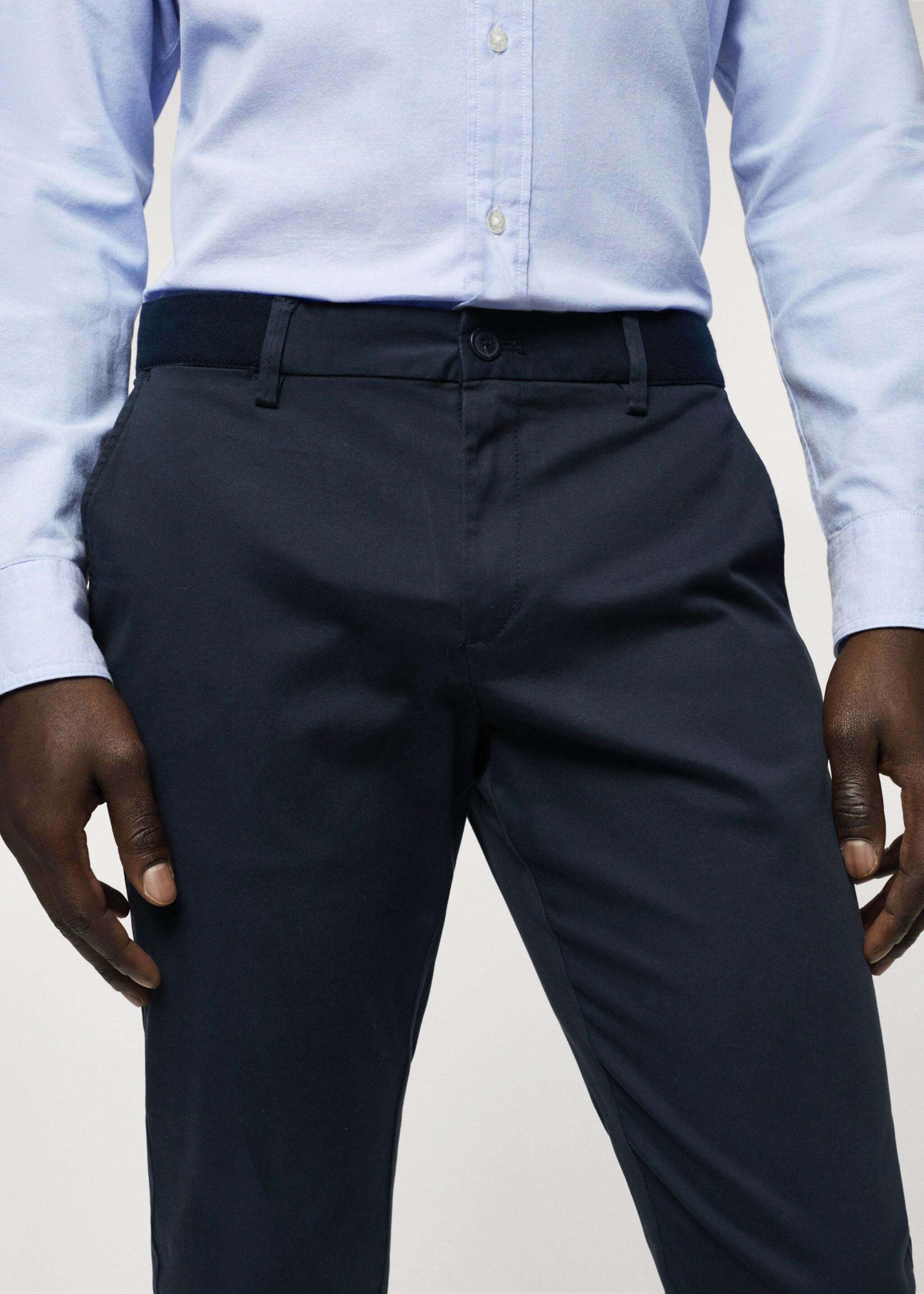 Cotton tapered crop trousers - Details of the article 1, Dark Navy. Ref: 47000556-00.
