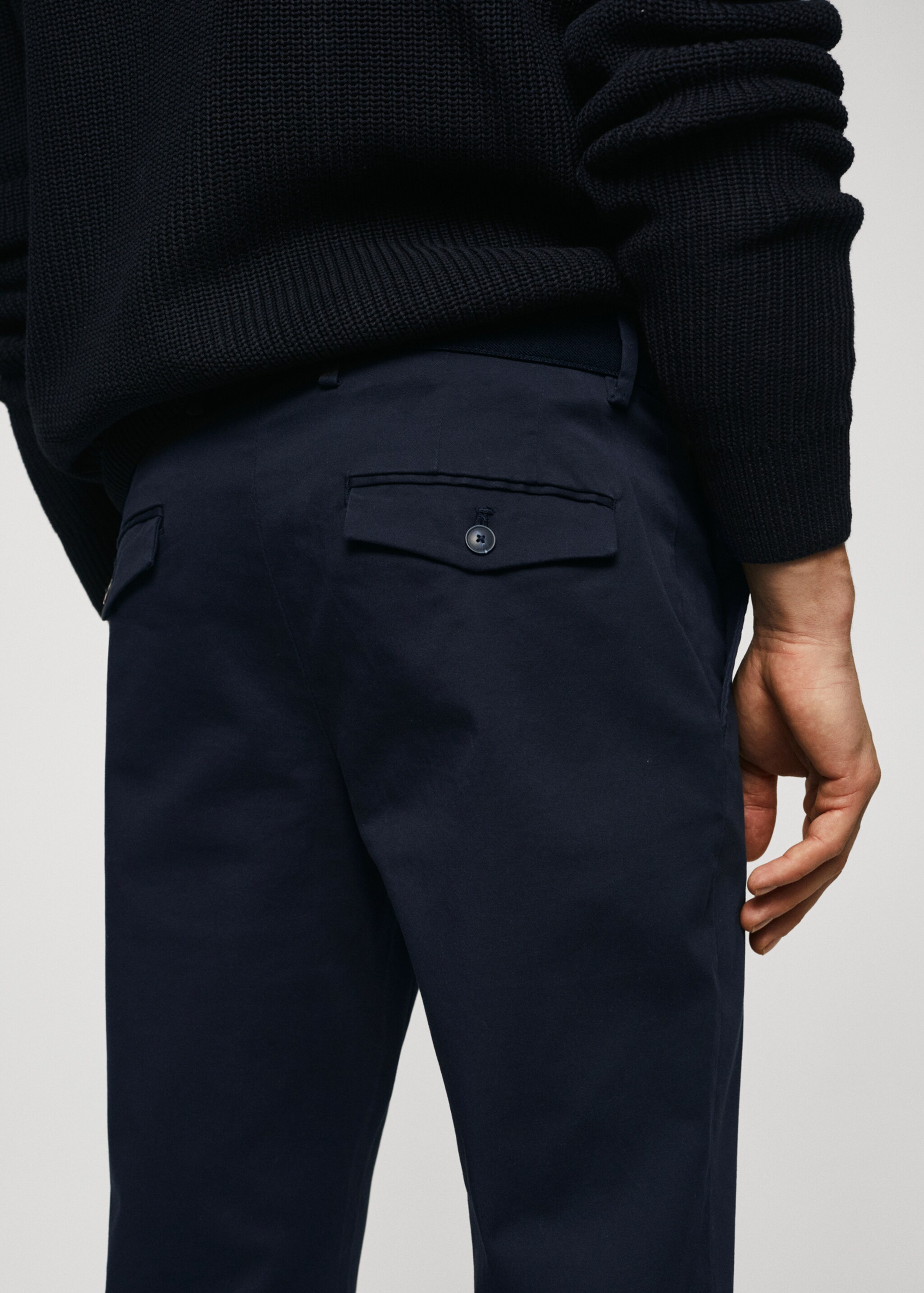 Cotton tapered crop trousers - Details of the article 2, Dark Navy. Ref: 47000556-00.