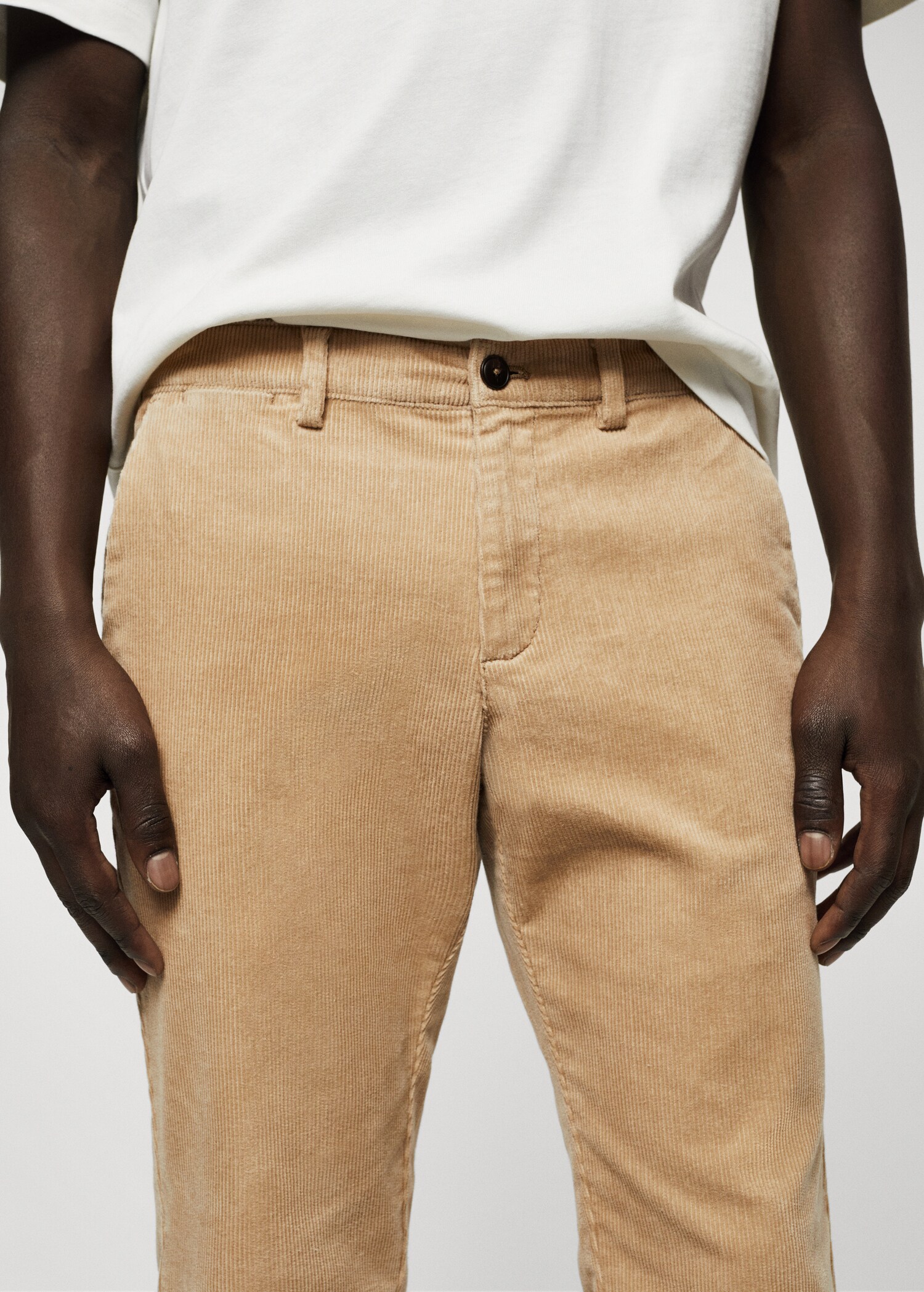 Tapered cropped corduroy pants - Details of the article 1