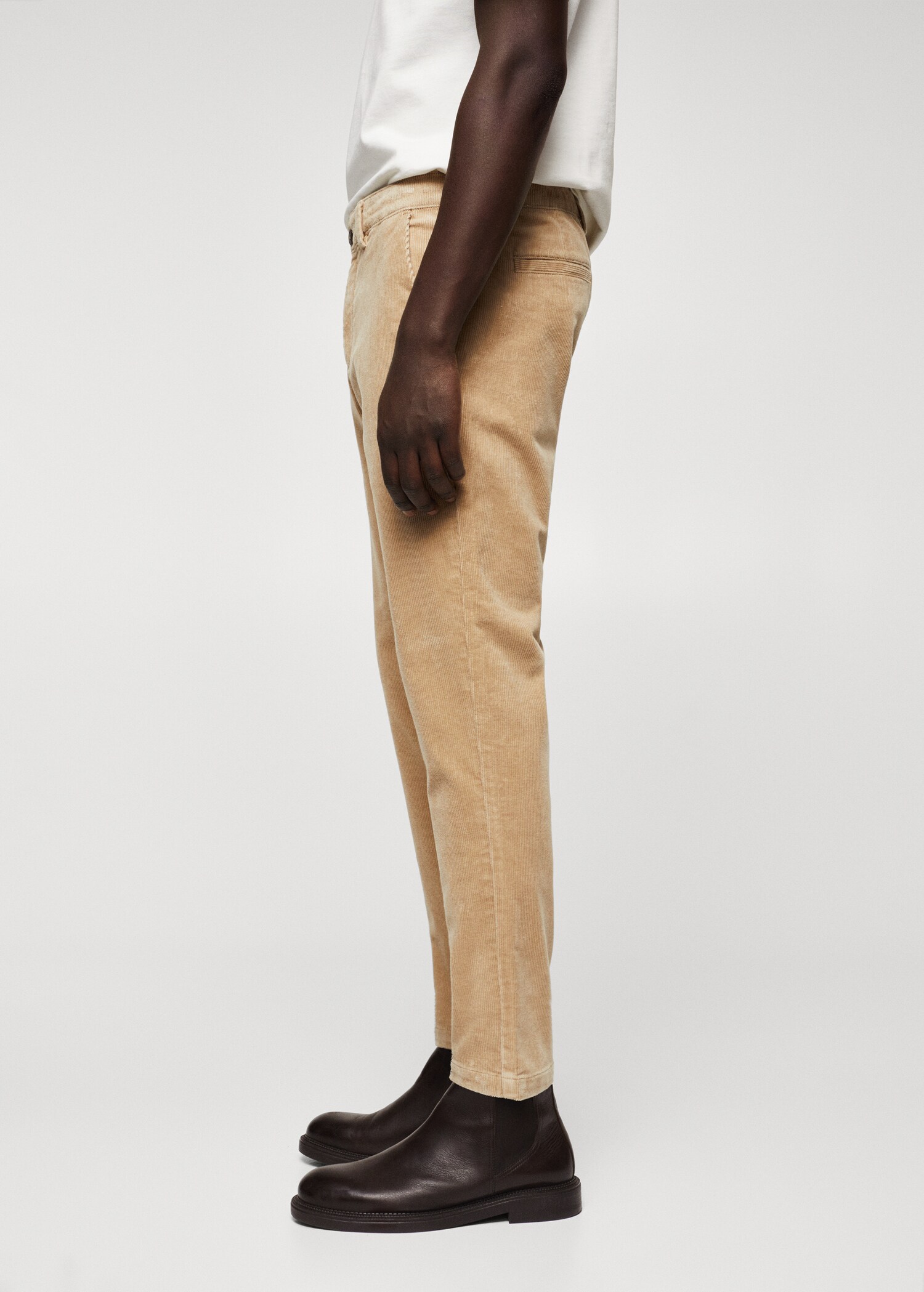 Tapered cropped corduroy pants - Details of the article 4