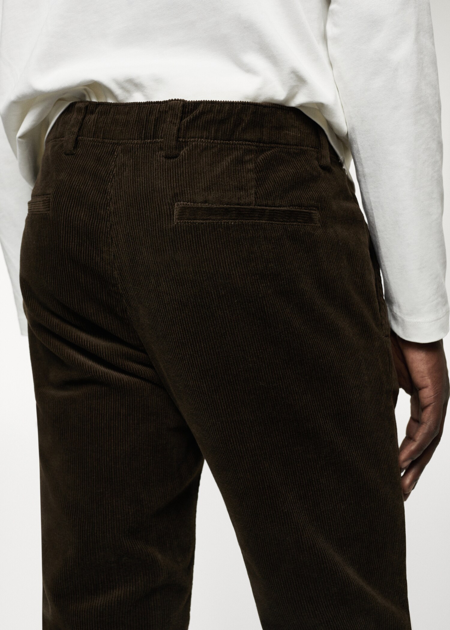 Tapered cropped corduroy pants - Details of the article 4