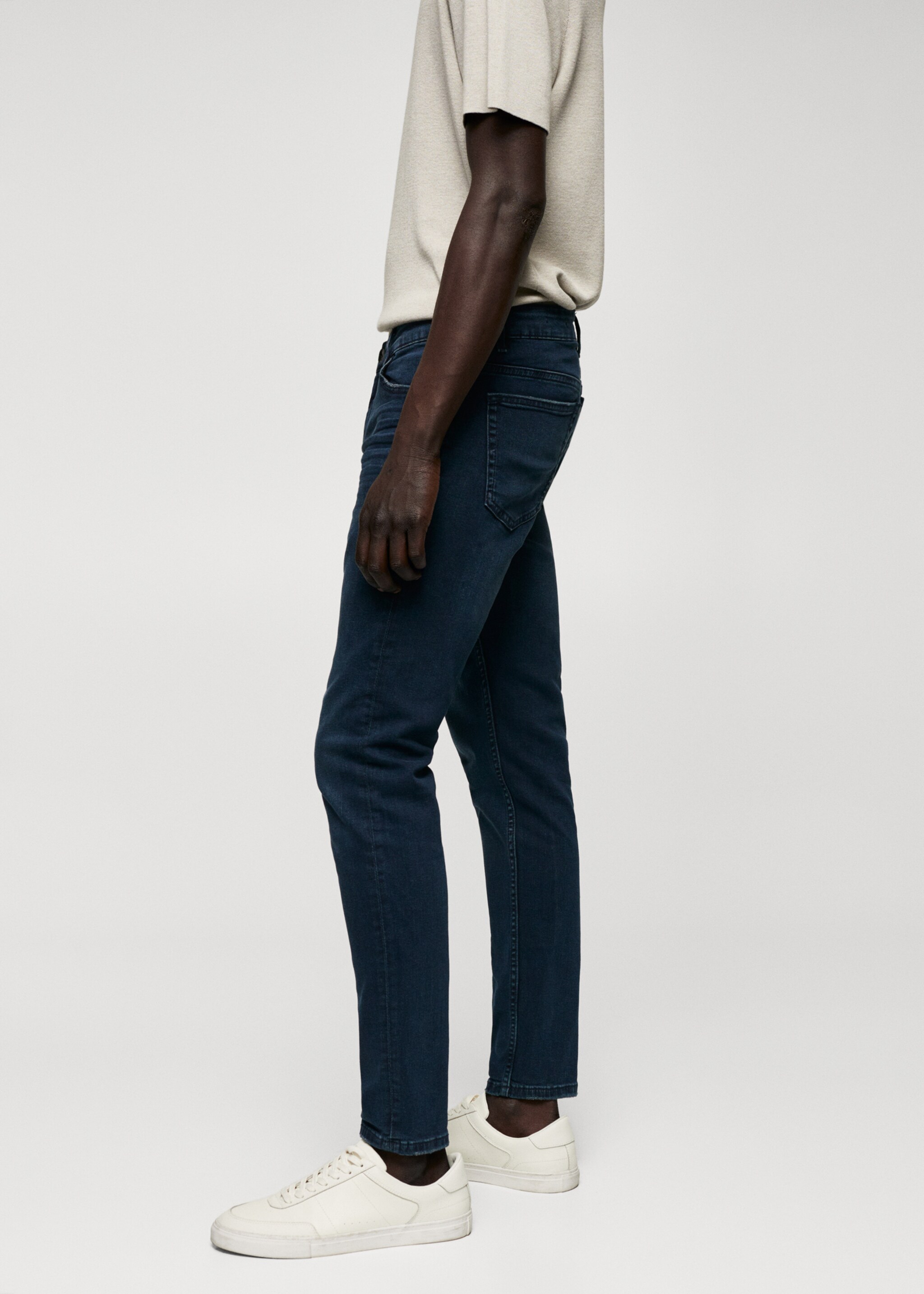 Jude skinny-fit jeans - Details of the article 2, Deep Dark Blue. Ref: 47000787-00.