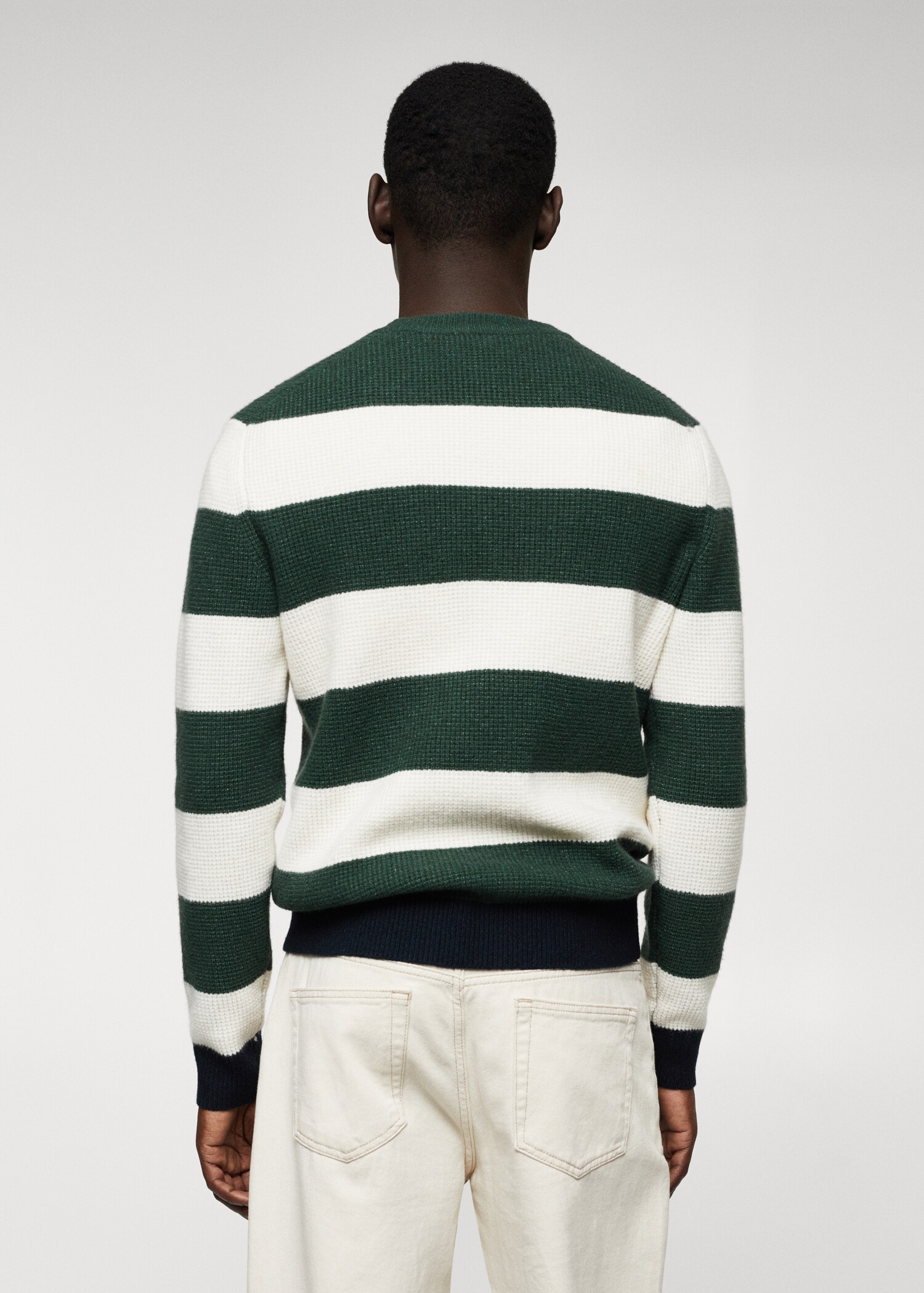 Contrasting stripes sweater - Reverse of the article