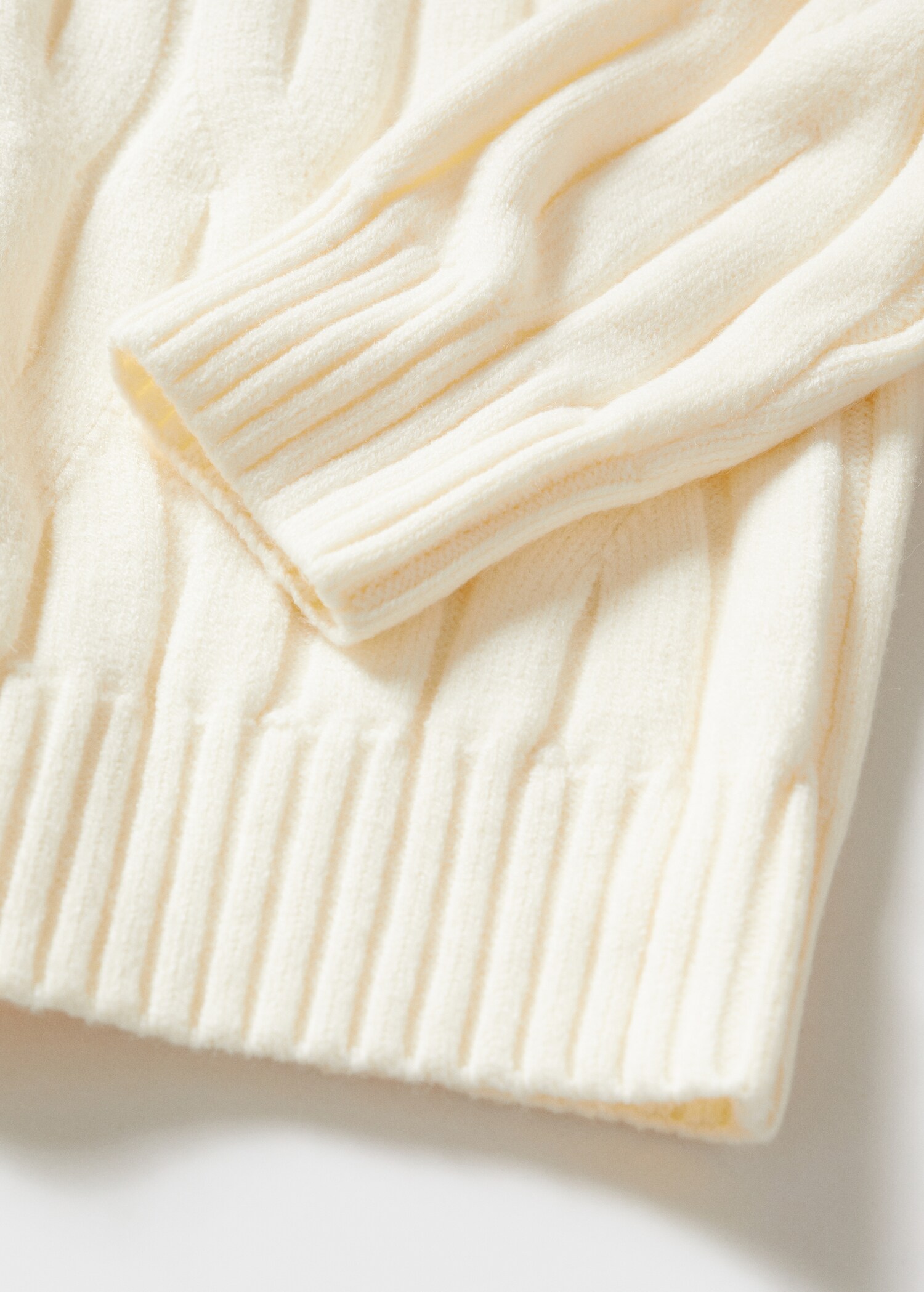 Knitted braided sweater - Details of the article 8