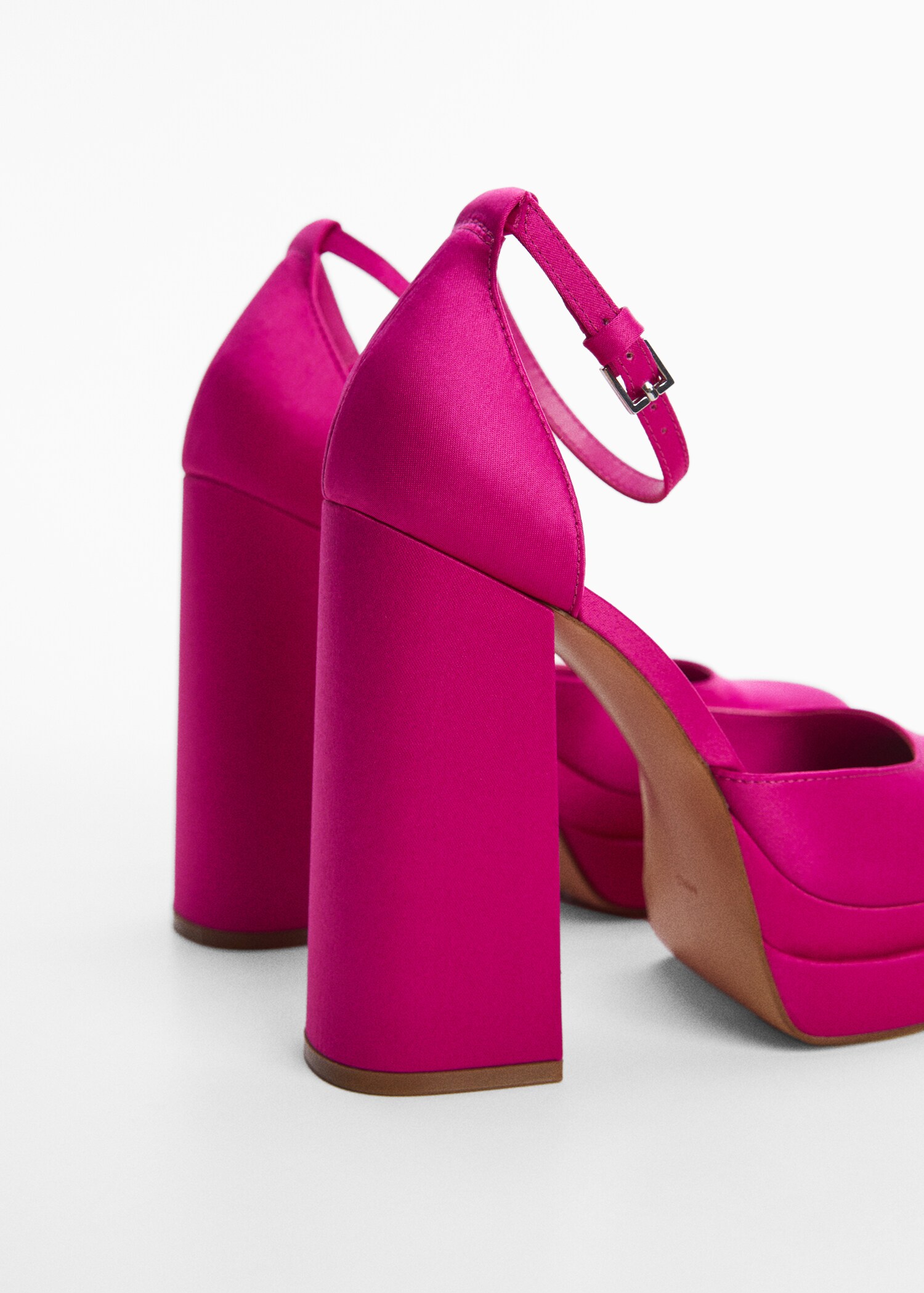 Satin platform shoes - Details of the article 1