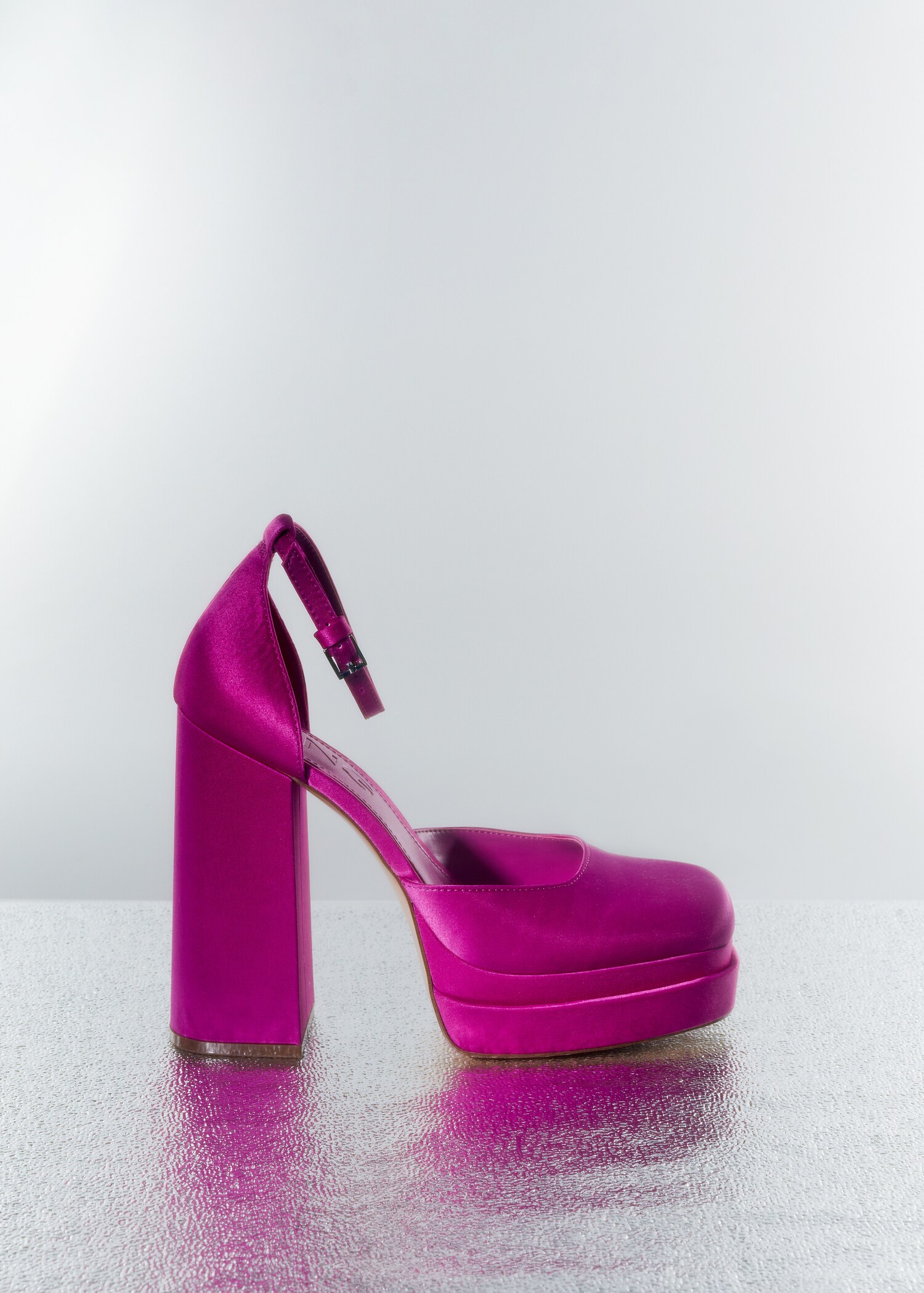 Satin platform shoes - Details of the article 2
