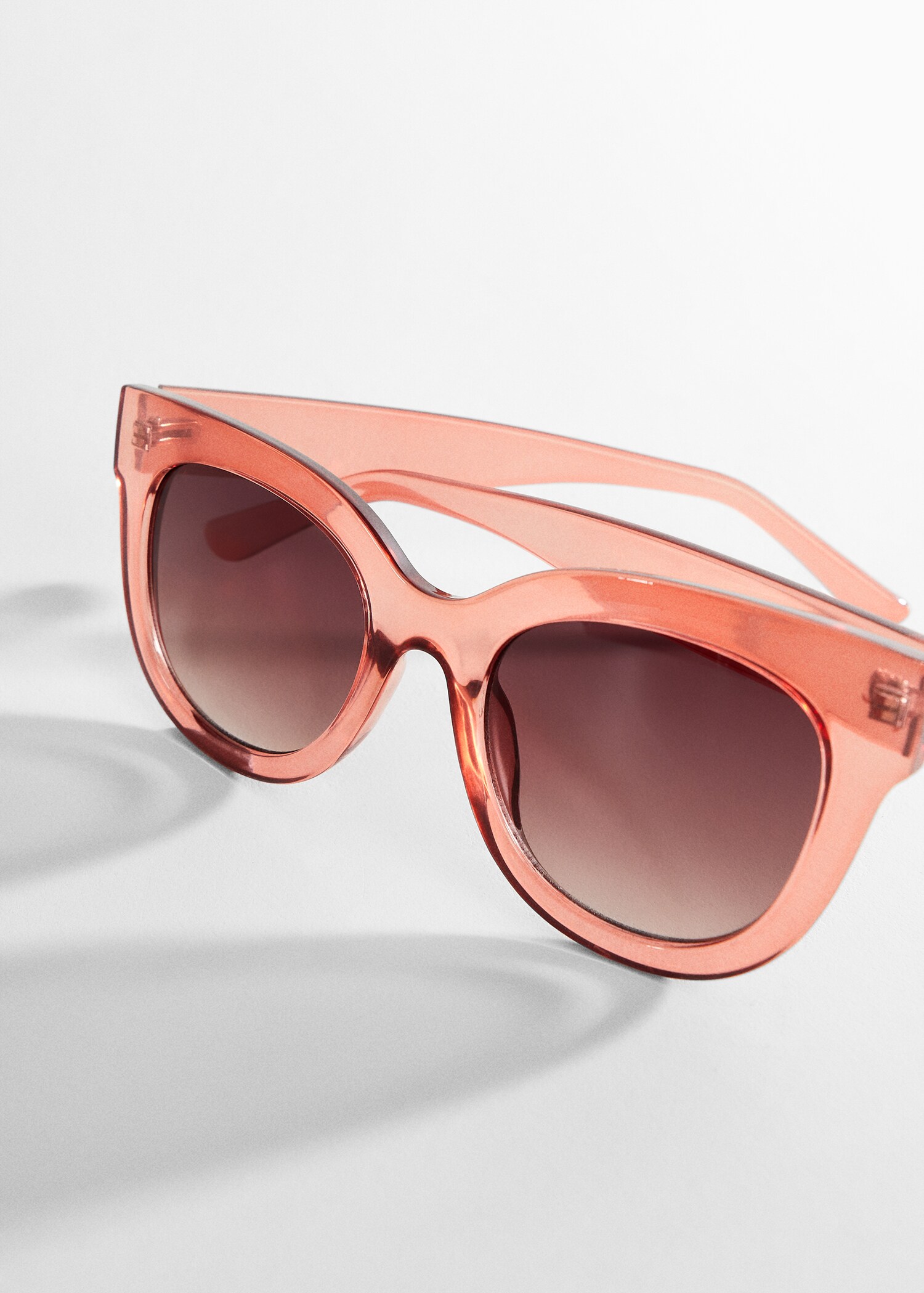 Sonnenbrille im Retro-Stil - Detail des Artikels 5