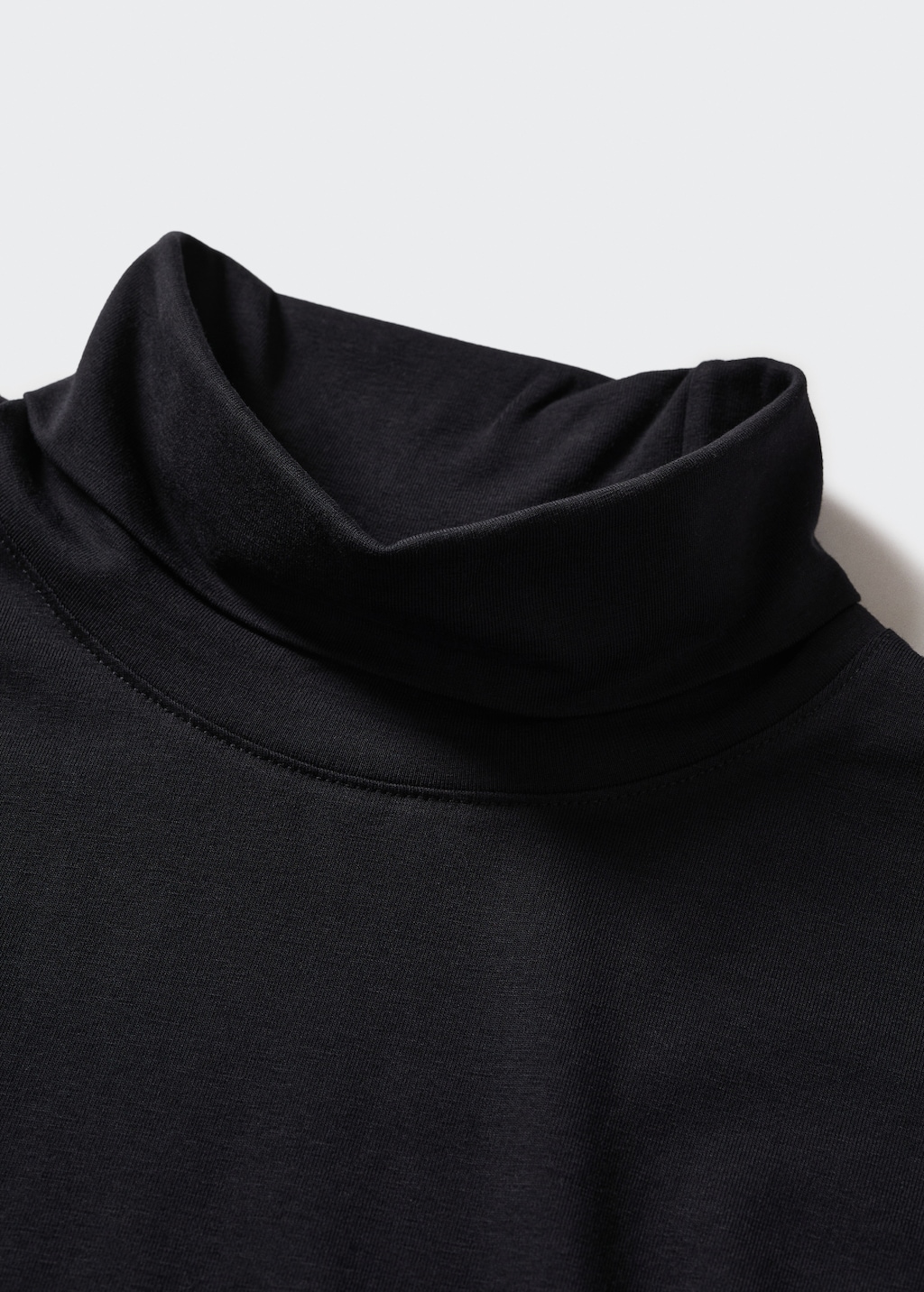 T shirt manches longues col roule Homme MANGO OUTLET Belgique