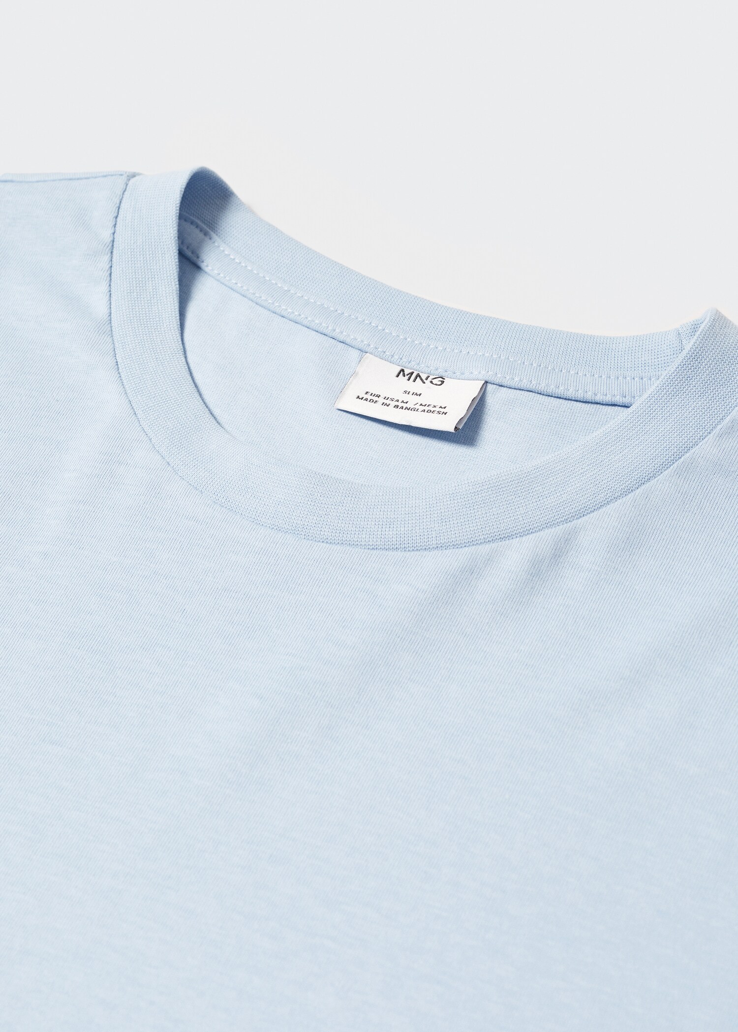Basic lightweight cotton t-shirt - Details of the article 8