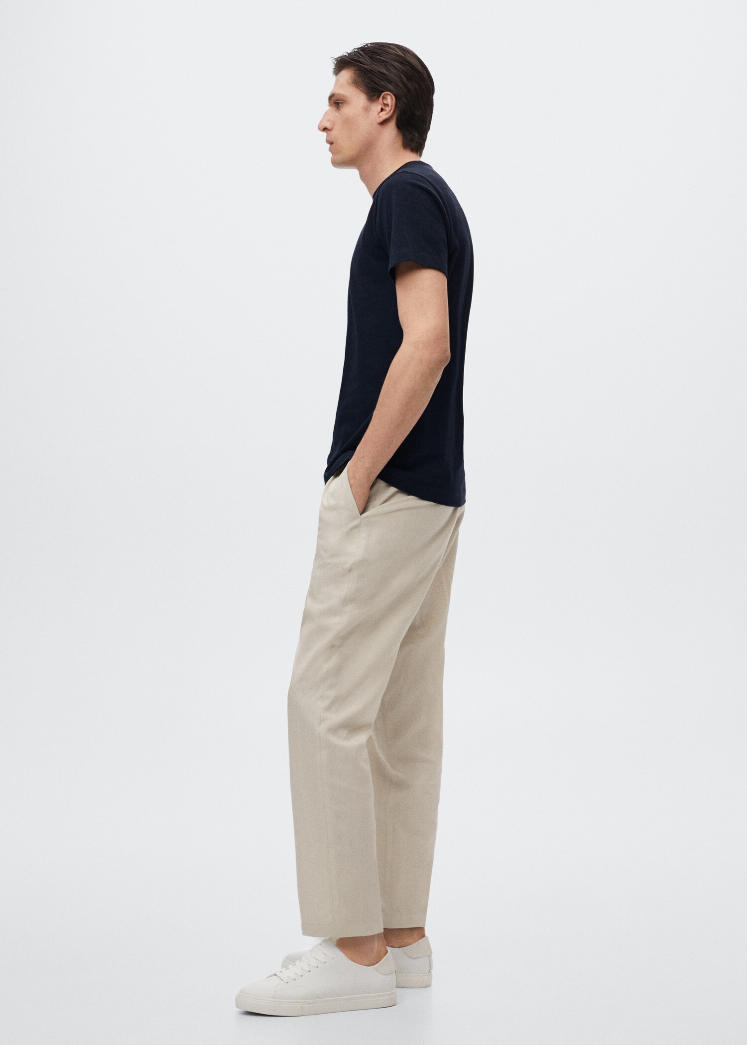 Basic lightweight cotton t-shirt - Details of the article 2
