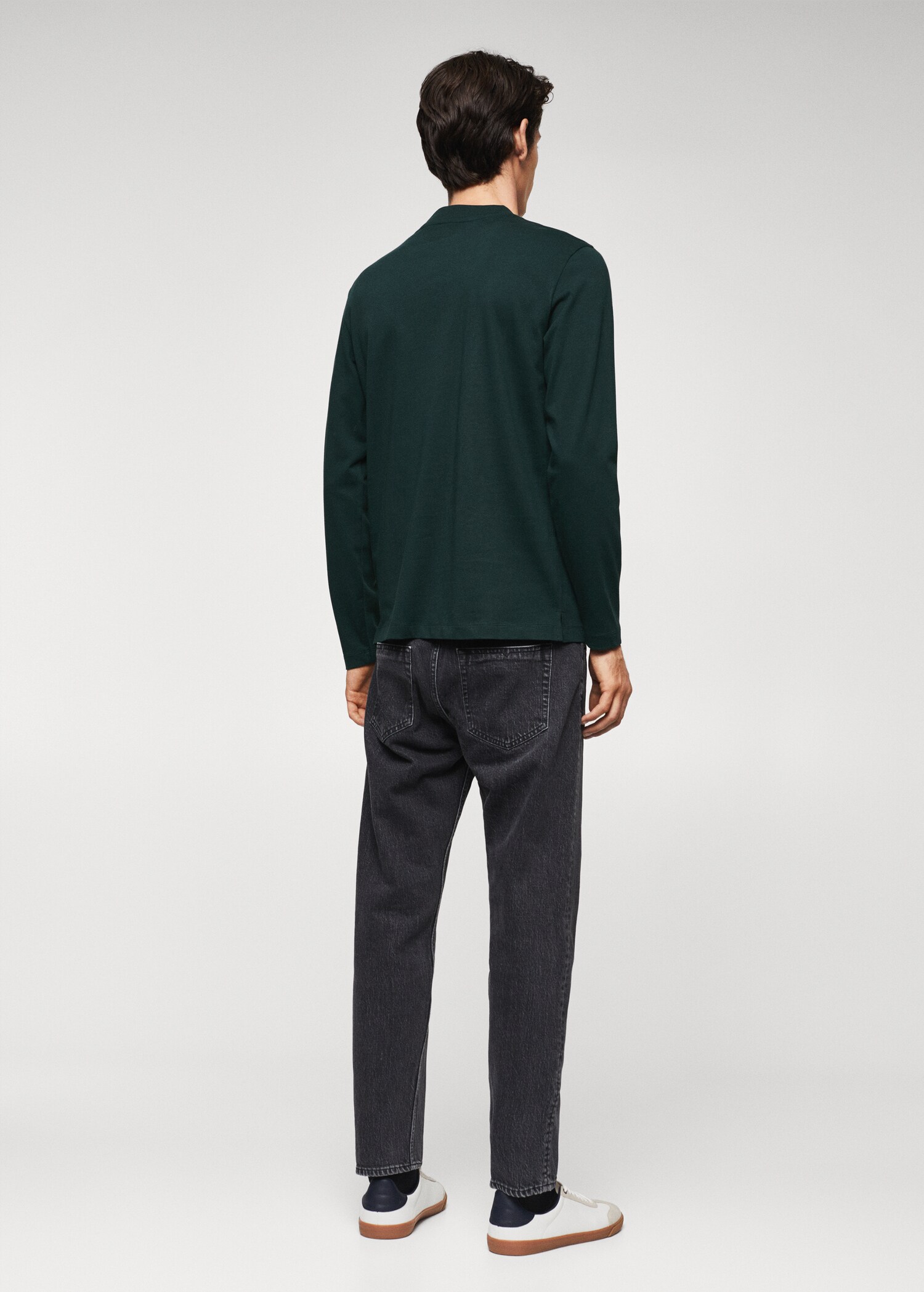 Long sleeve cotton t-shirt - Reverse of the article