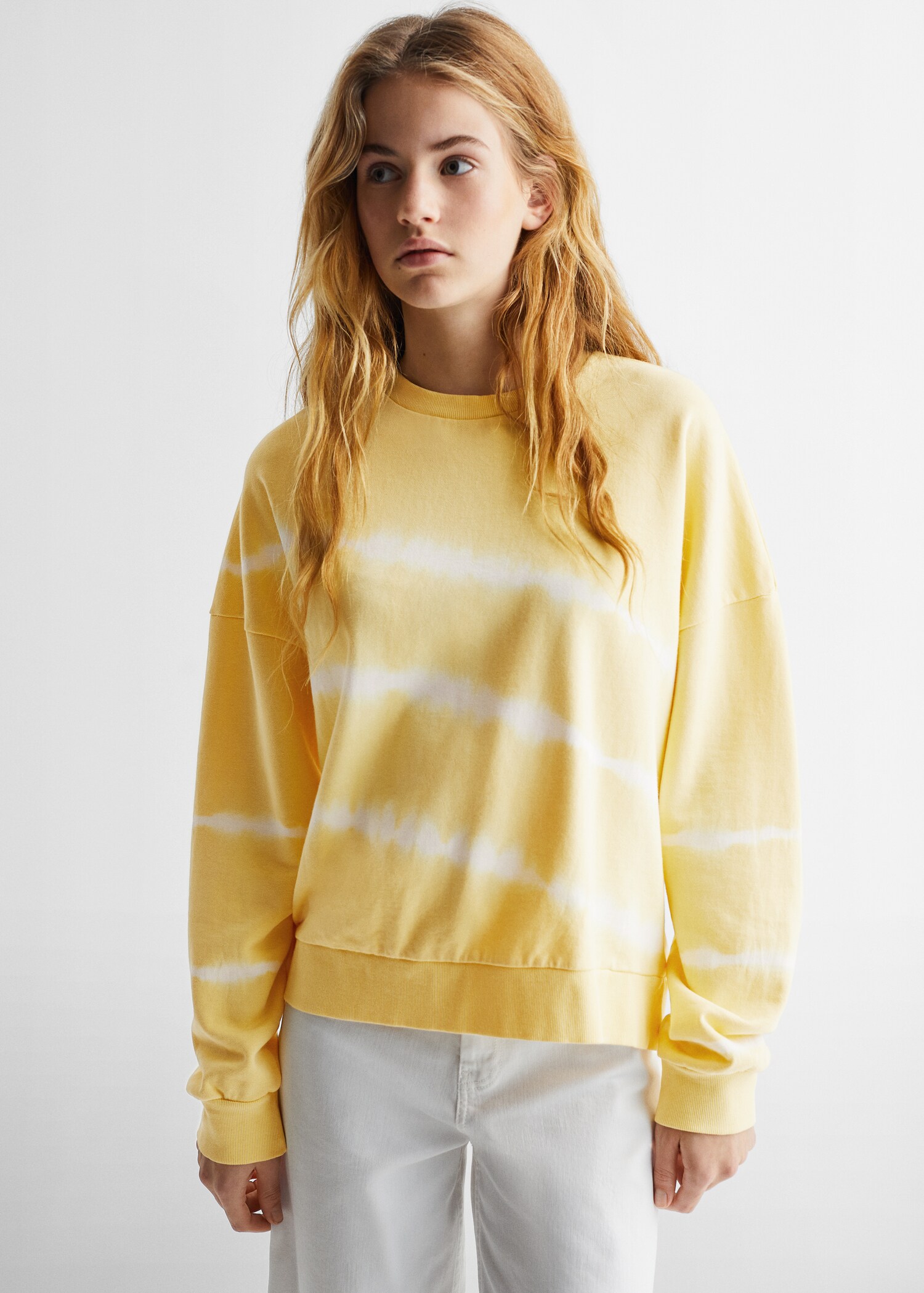 Sudadera tie-dye - Plano medio