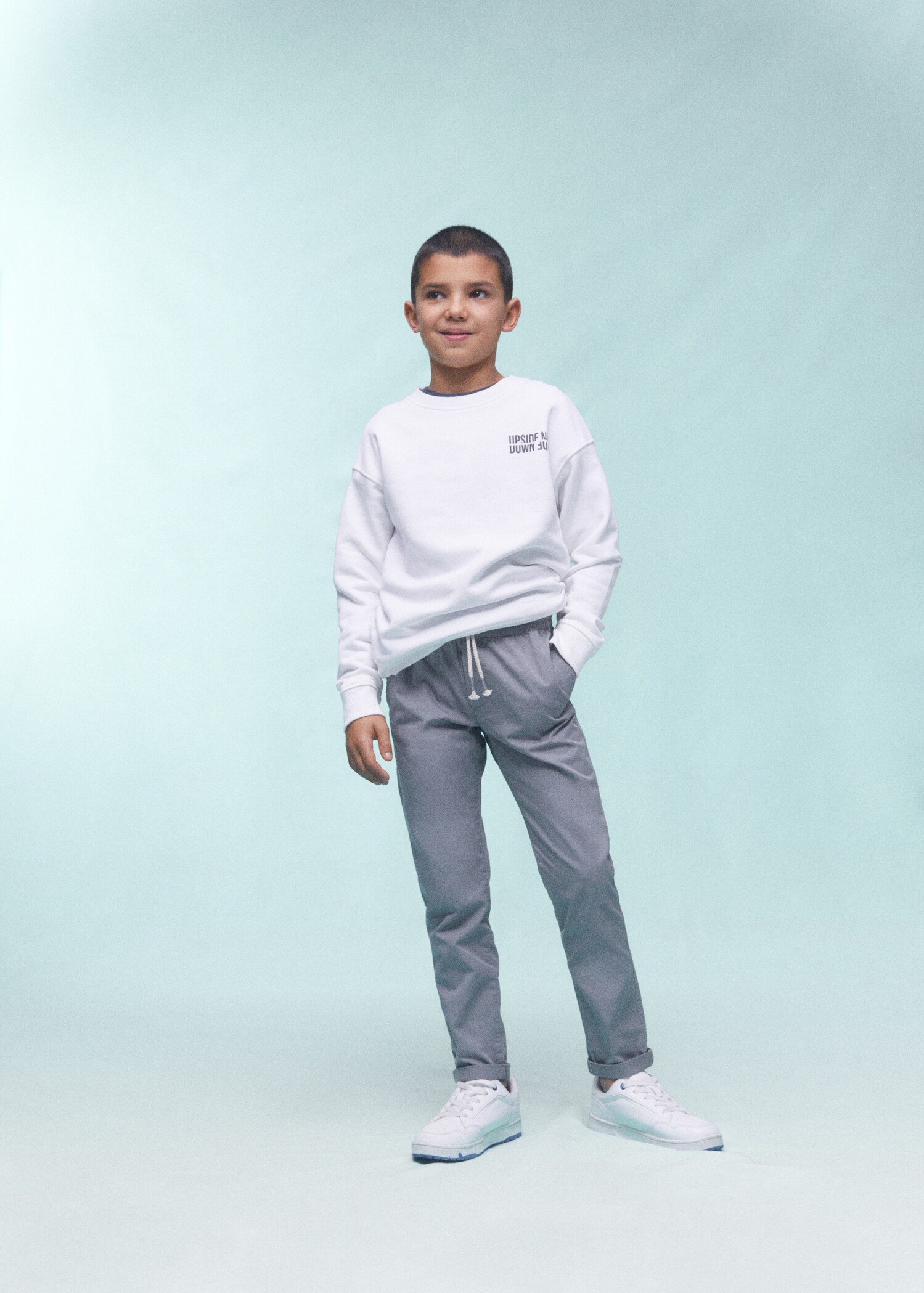 Straight-fit trousers with elastic waist - Details of the article 5
