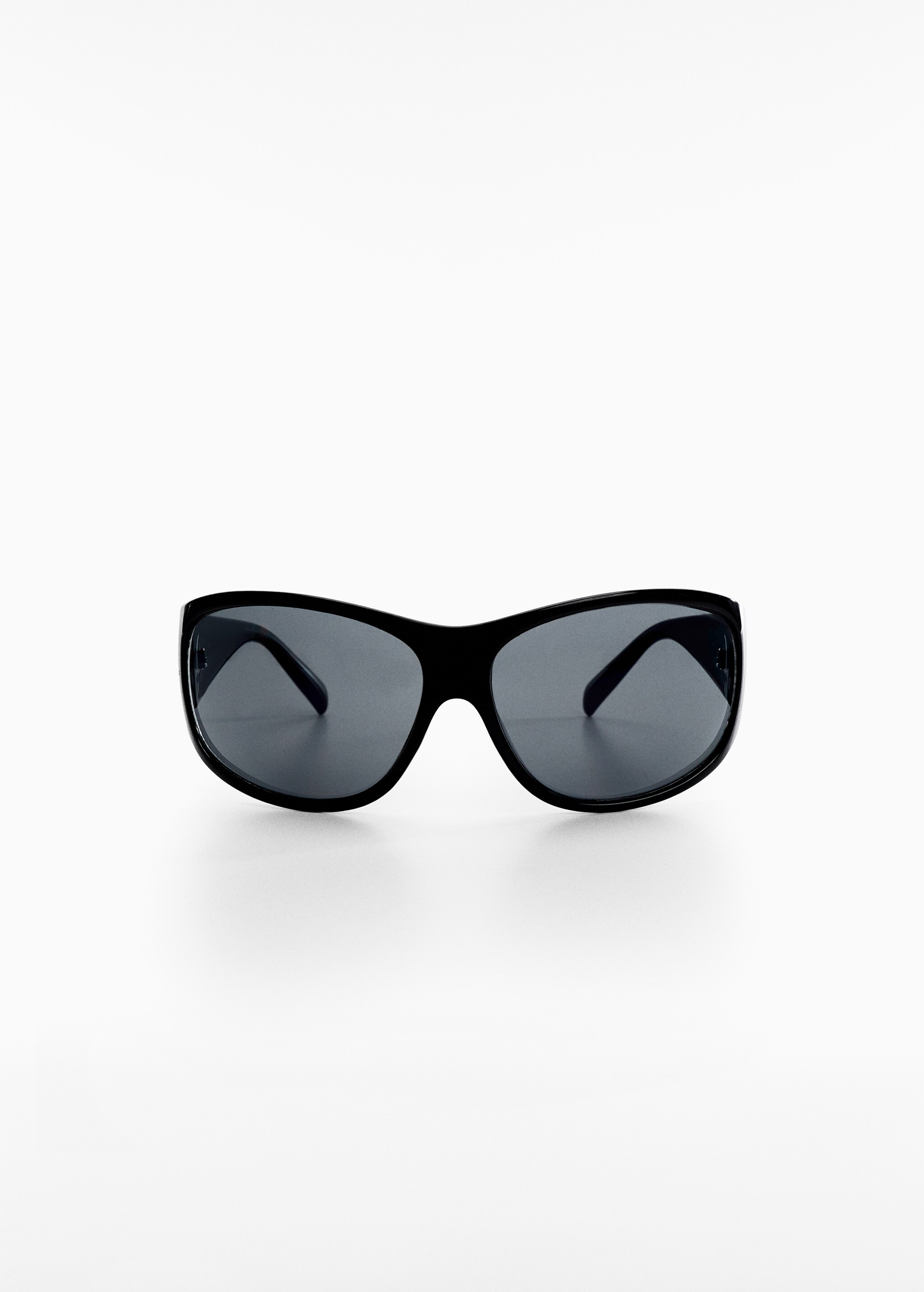Curved frame sunglasses - Article without model