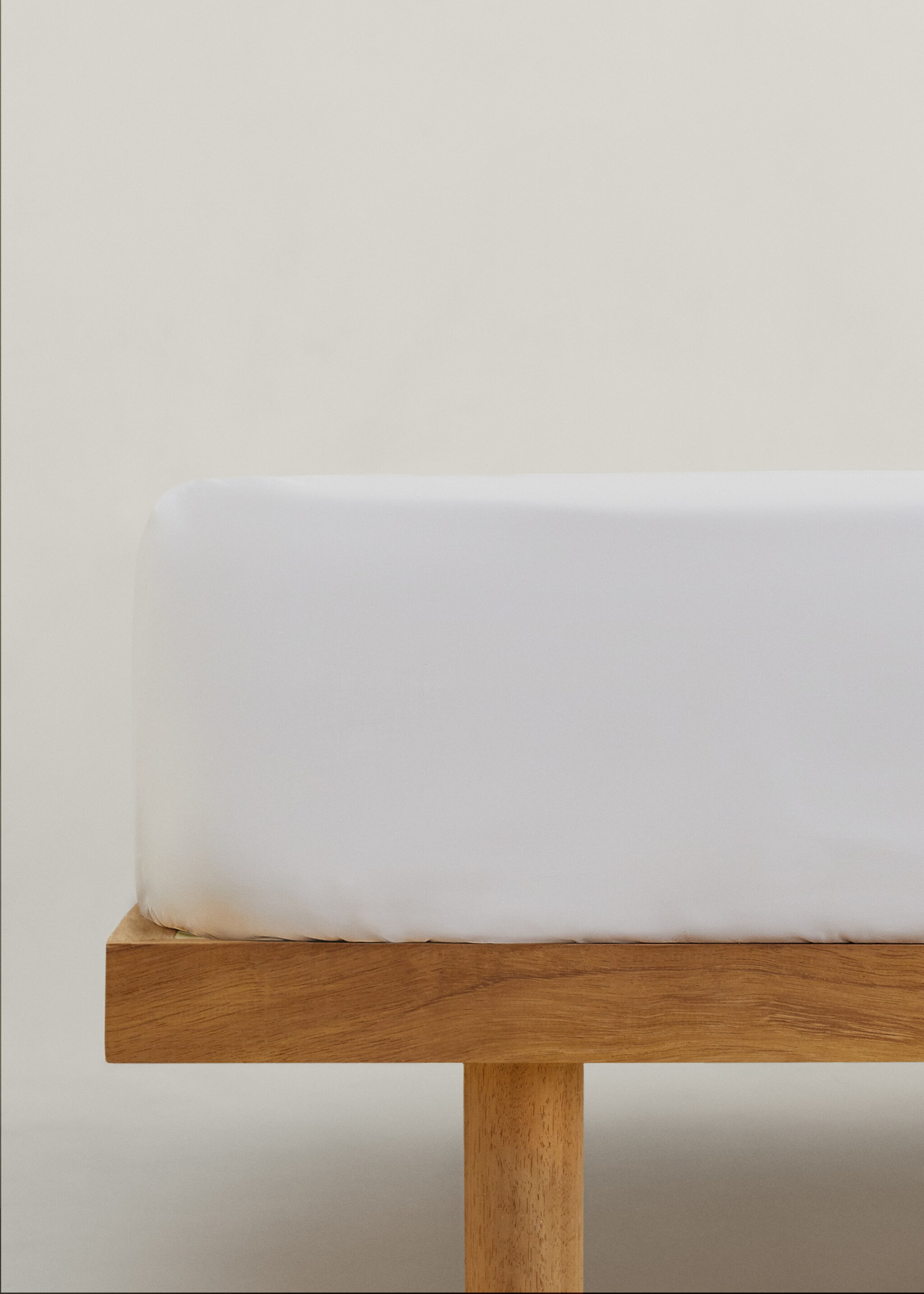 100% cotton fitted sheet Single bed - Article without model, White. Ref: 47002534-00.