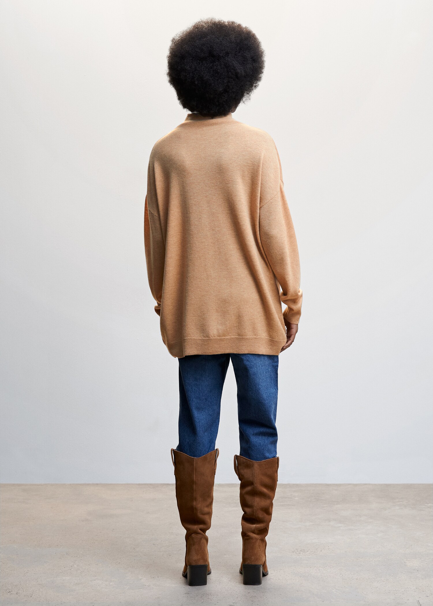 100% wool perkins-neck sweater - Reverse of the article