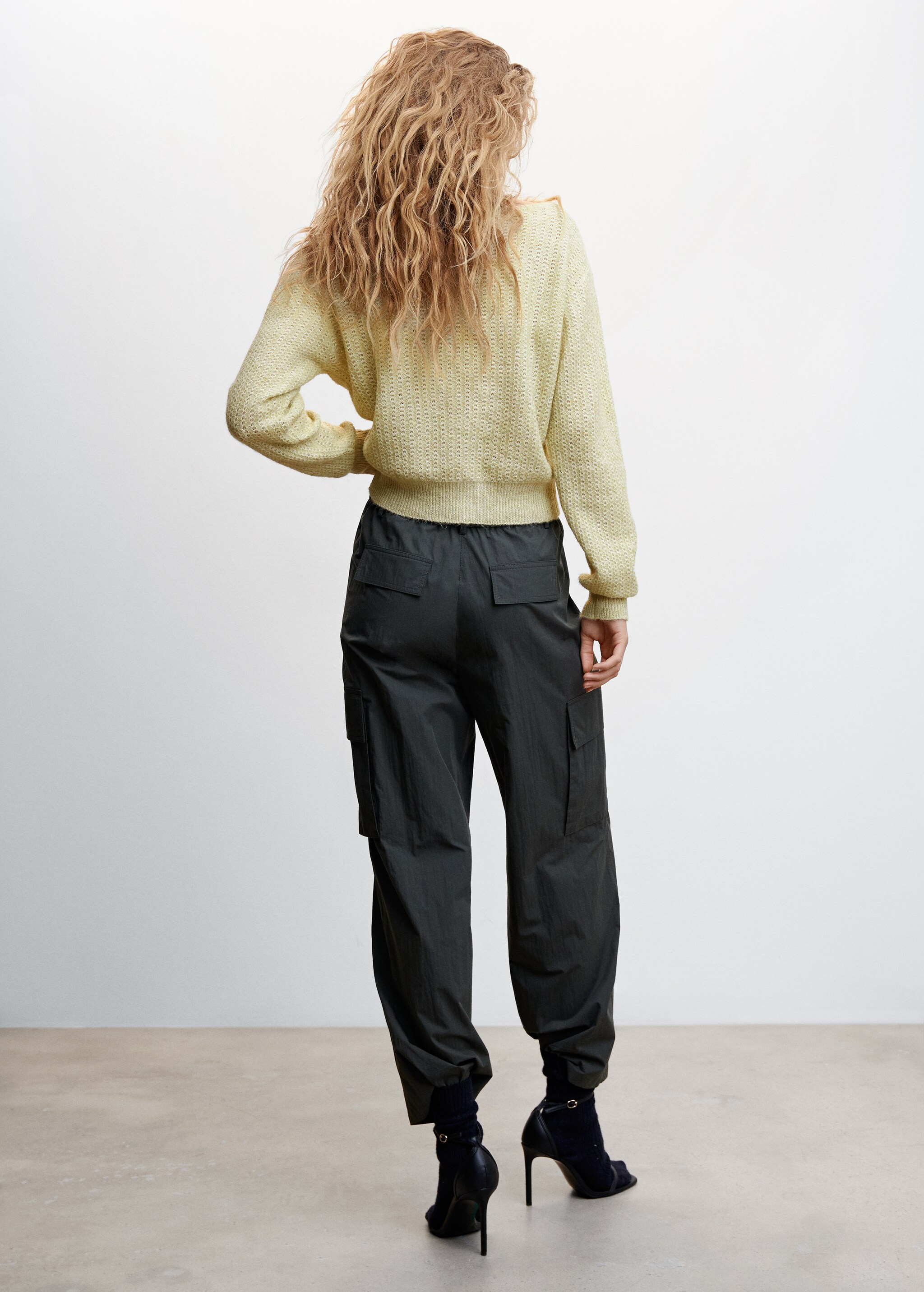 Boat-neck cropped sweater - Reverse of the article