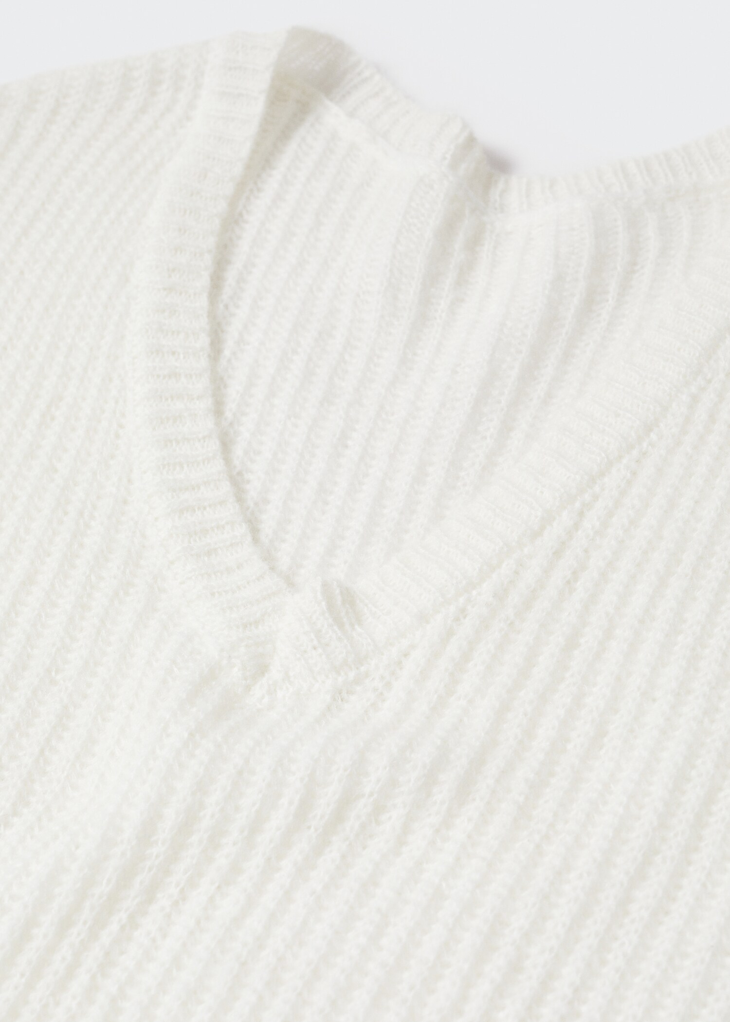 Pull-over côtelé col en V - Détail de l'article 8